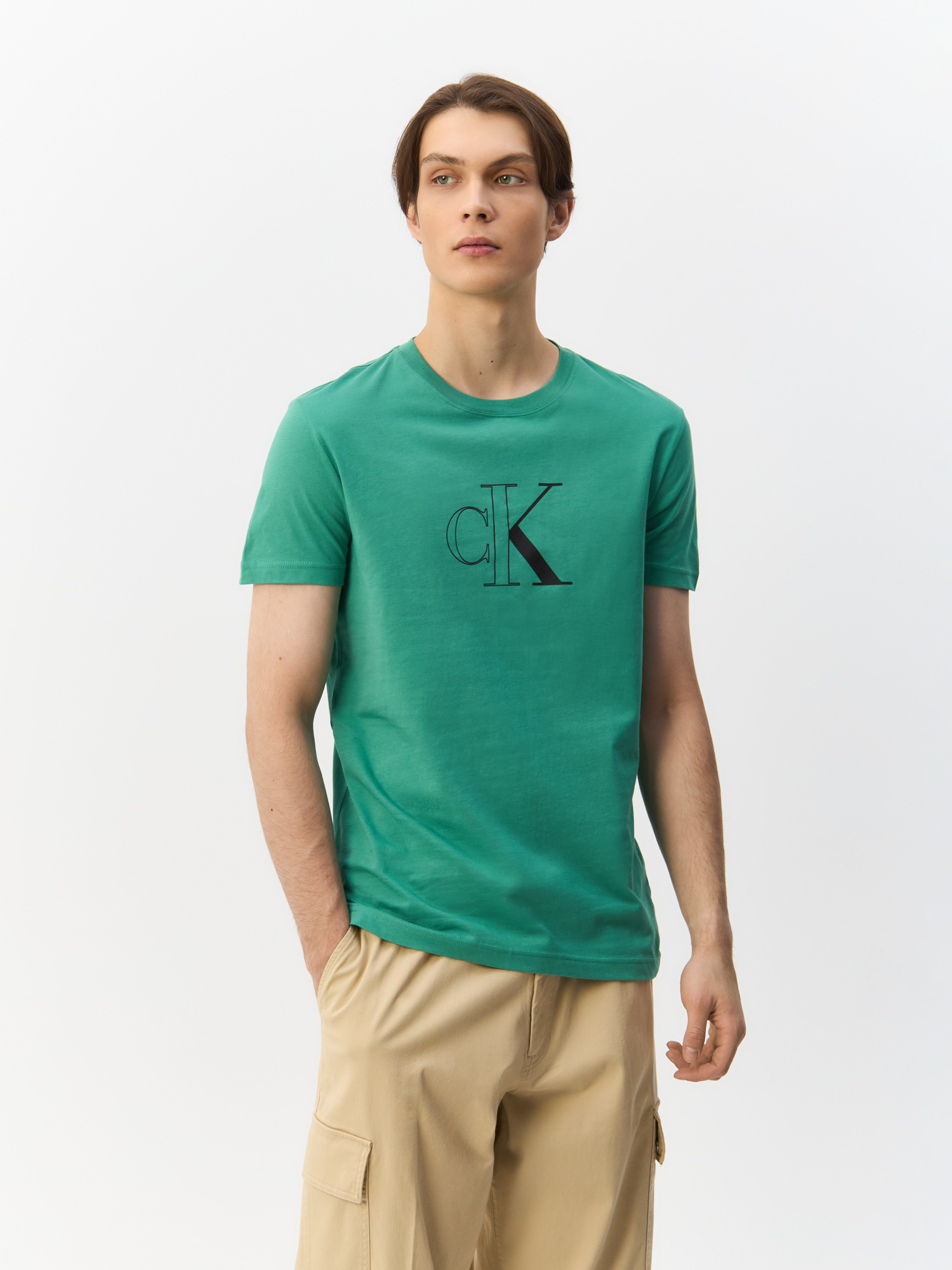 

Футболка мужская Calvin Klein Jeans J30J325678 зеленая S, Зеленый, J30J325678