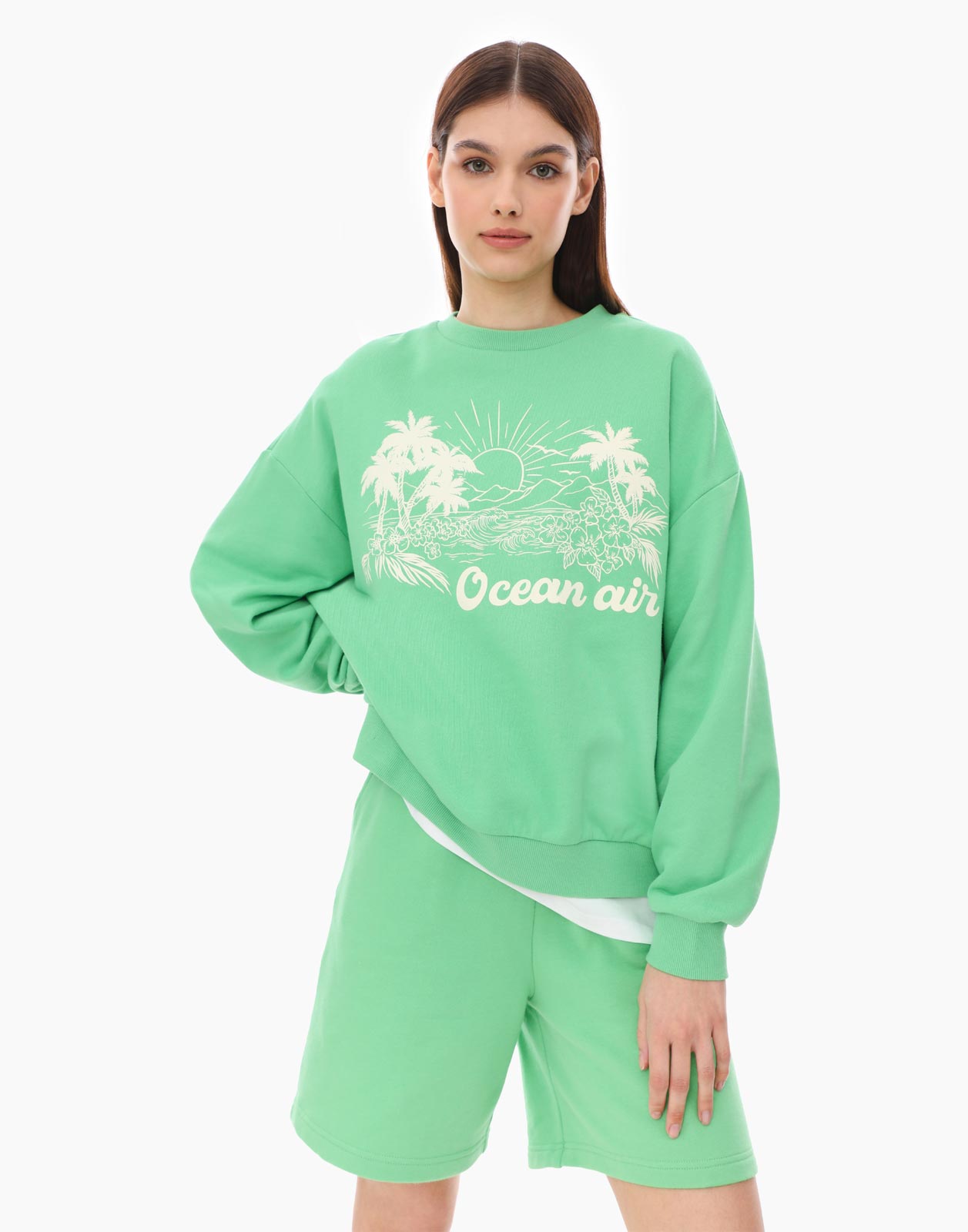 

Свитшот женский Gloria Jeans GAC019071 зеленый 2XS-XS/164, GAC019071
