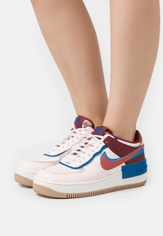 

Кеды женские Nike NI111A0IS розовые 40 EU, Розовый, NI111A0IS