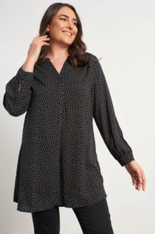 

Туника женская My Line Moda 905 черная 48 (доставка из-за рубежа), 905
