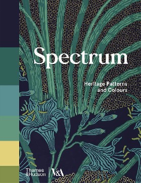 

Spectrum (victoria and albert museum) / Ros Byam Shaw