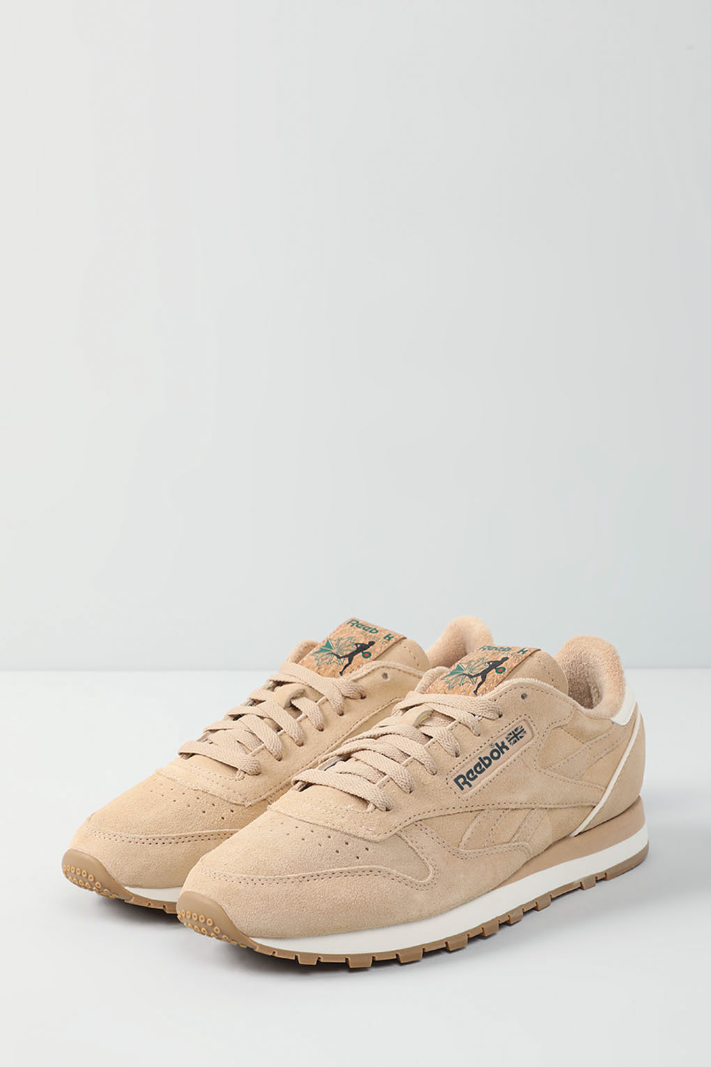 

Кроссовки мужские Reebok GY9885 бежевые 8.5 UK, Бежевый, GY9885