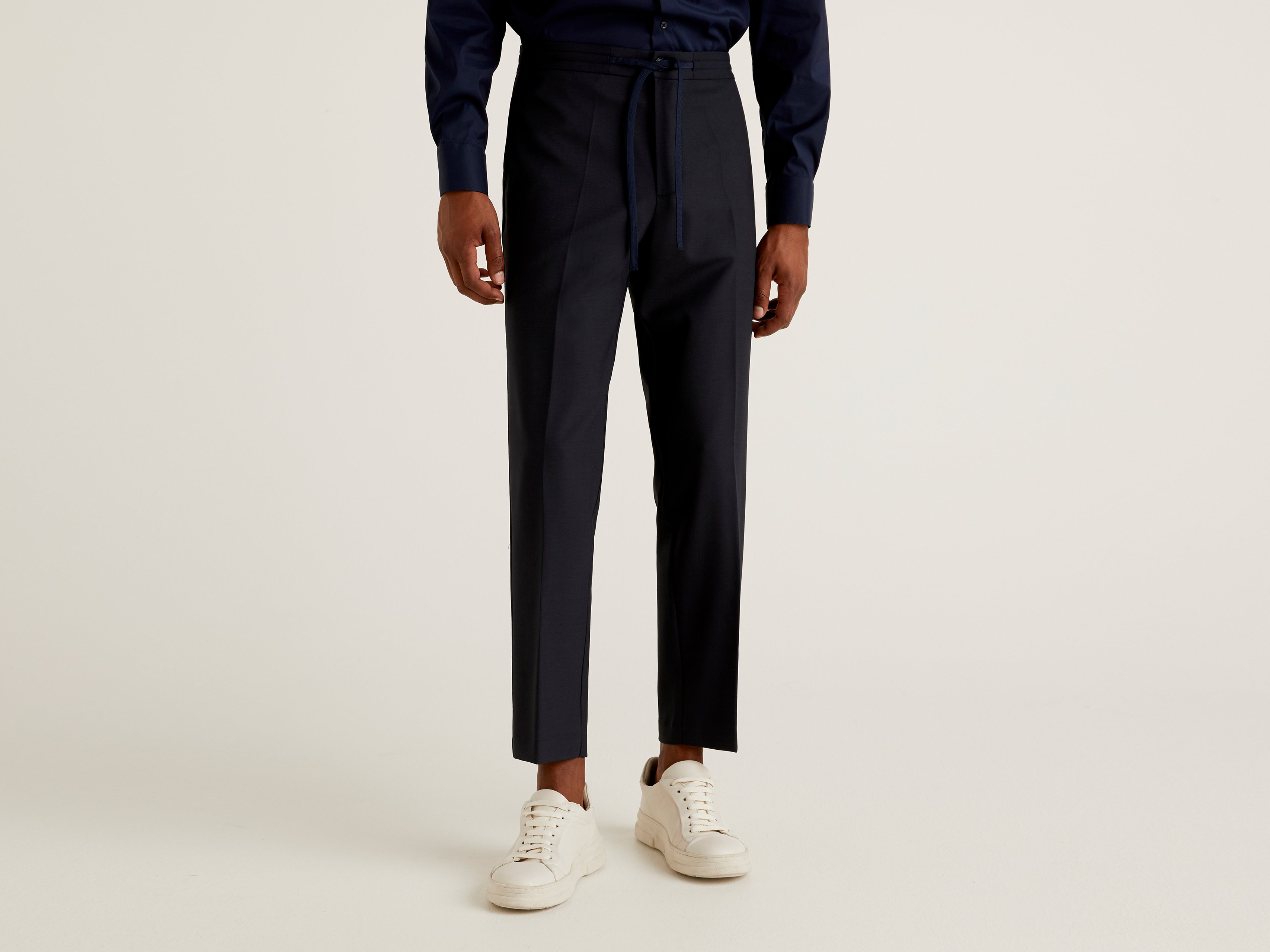 

Брюки мужские United Colors of Benetton 21A_4BCP55K38 синие 50 RU, 21A_4BCP55K38