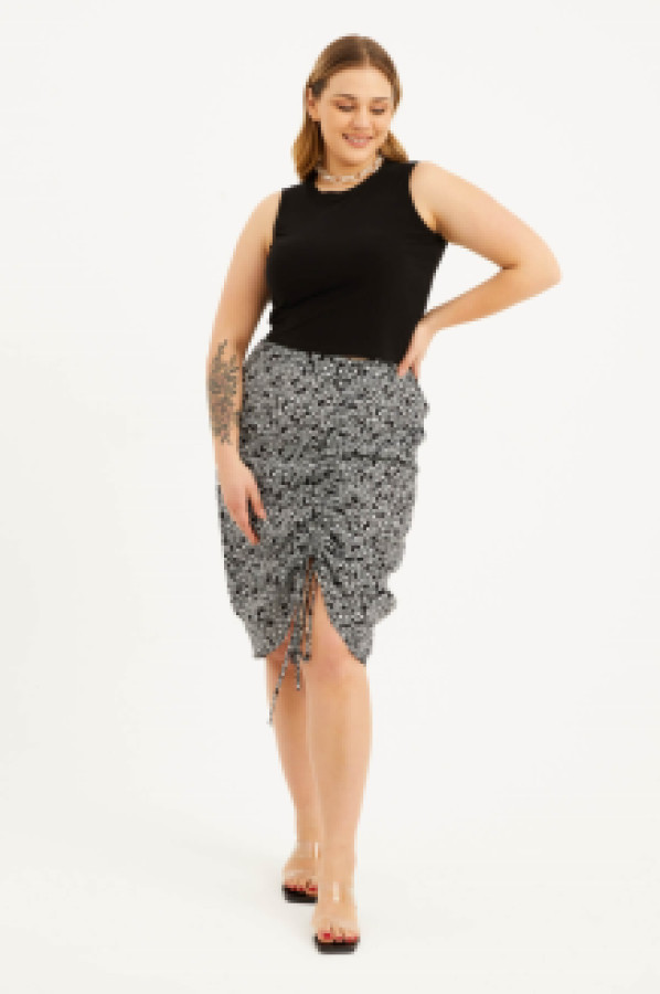 

Юбка женская My Line Moda 1529 черная 50 (доставка из-за рубежа), Черный, 1529