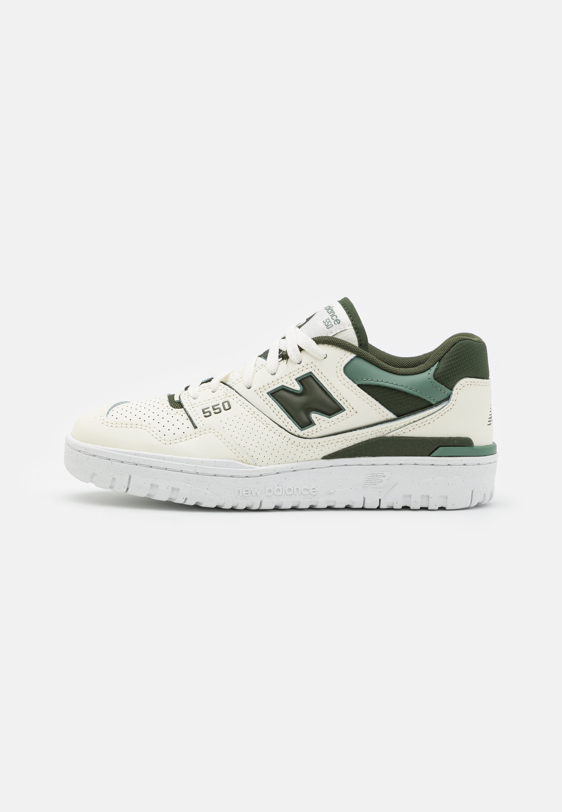 

Кеды женские New Balance Bbw550 Unisex белые 35 EU (доставка из-за рубежа), Белый, Bbw550 Unisex