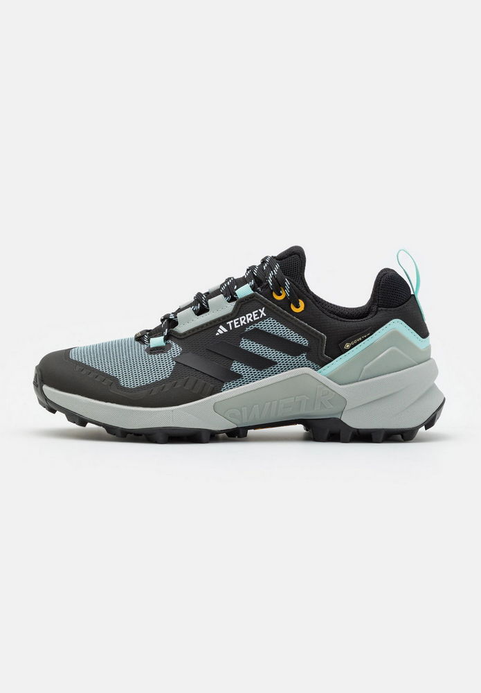 

Кроссовки женские Adidas Terrex ADD41A000 черные 41 1/3 EU, Черный, ADD41A000