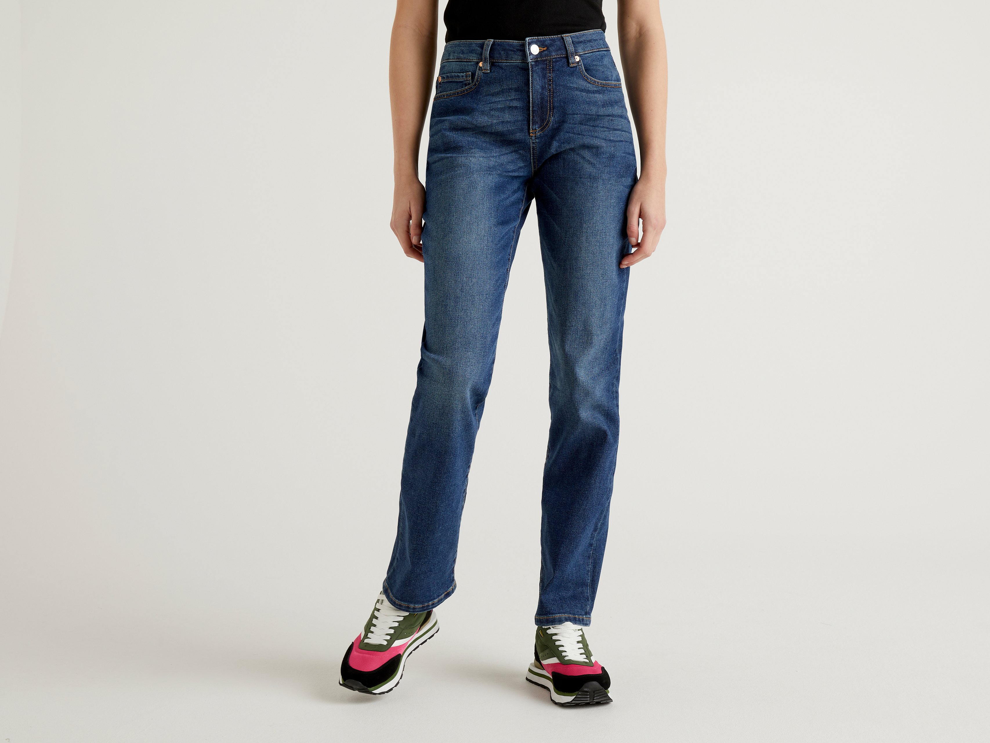 

Джинсы женские United Colors of Benetton 21A_4DHH574W3 разноцветные 27