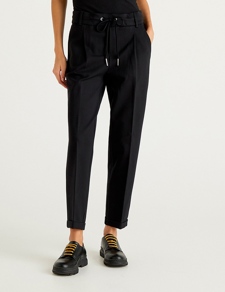 

Брюки женские United Colors of Benetton 21A_4DI4DF00J черные M, 21A_4DI4DF00J