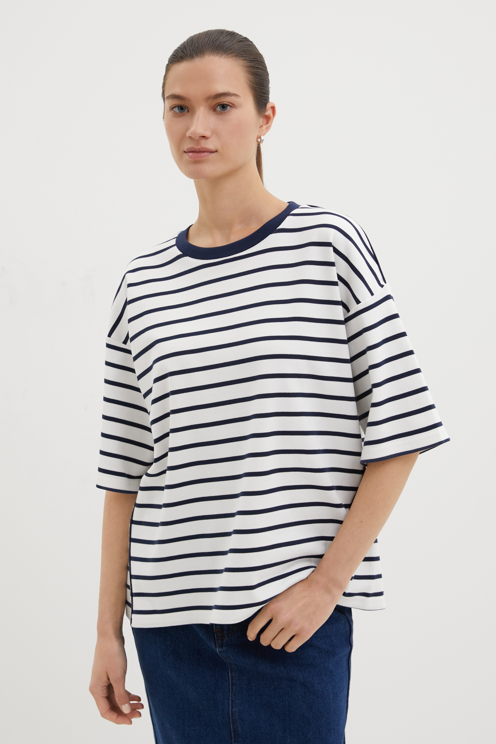 

Футболка женская Finn Flare FBE110177 синяя S, Синий, FBE110177