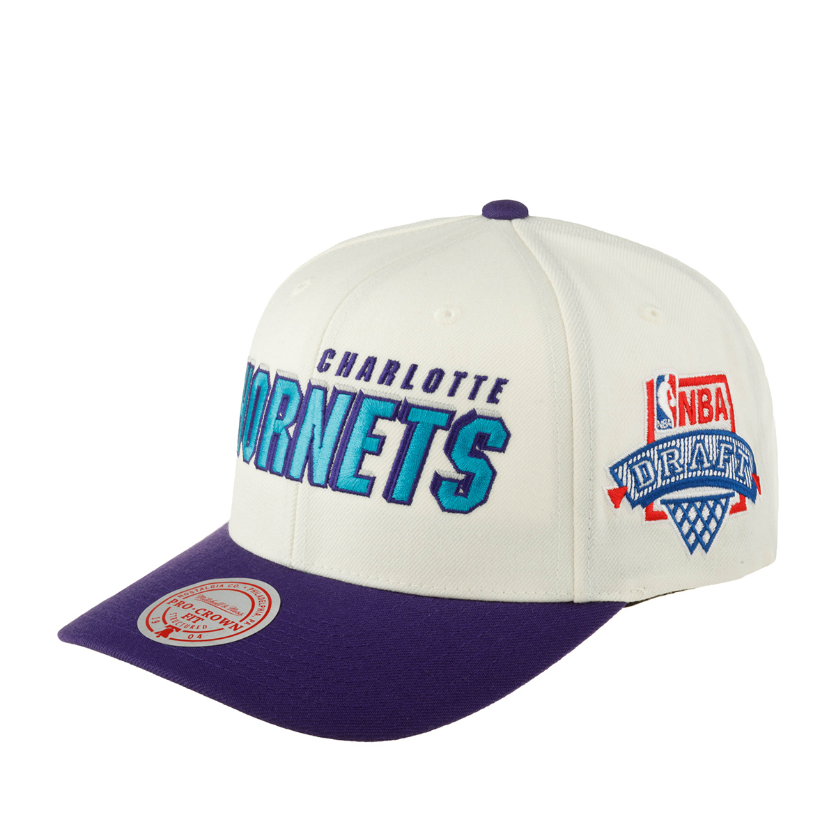 

Бейсболка Mitchell&Ness 6HSSFH21HW005-CHOOFWH Charlotte белая/фиолетовая, Белый, 6HSSFH21HW005-CHOOFWH Charlotte Hornets NBA