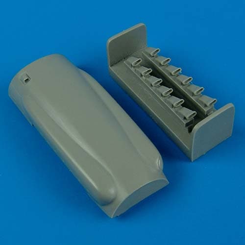 

Набор дополнений Quickboost 1/48 для Seafire FR 46/47 cowling and exhaust QB48 243