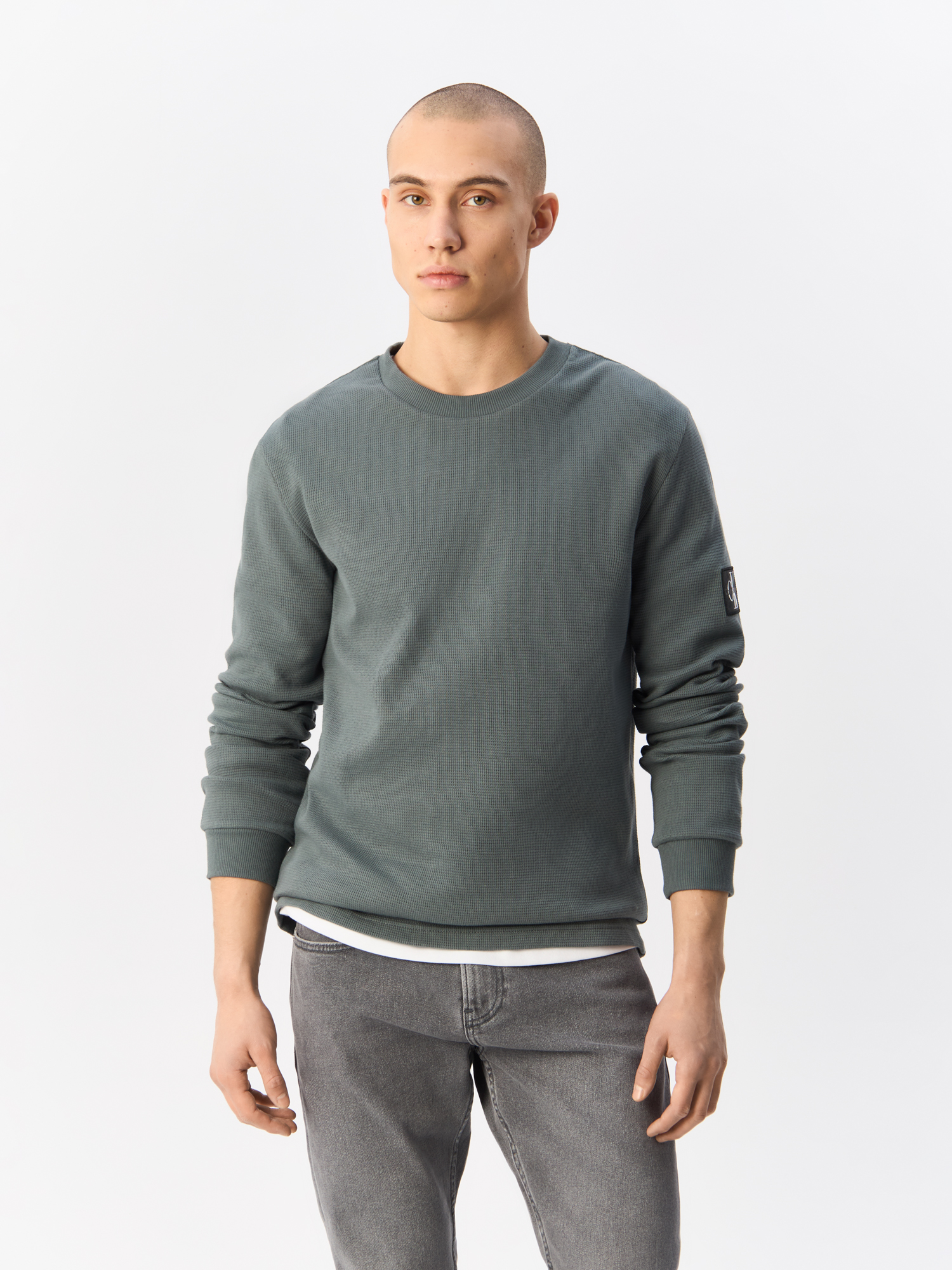 

Лонгслив мужской Calvin Klein Jeans J30J323485 серый M, J30J323485