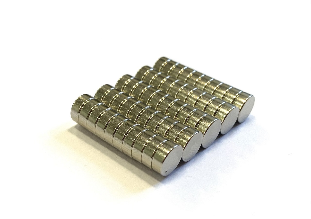 Неодимовый магнит 8х3 мм MagElem ME041550 - 50 шт