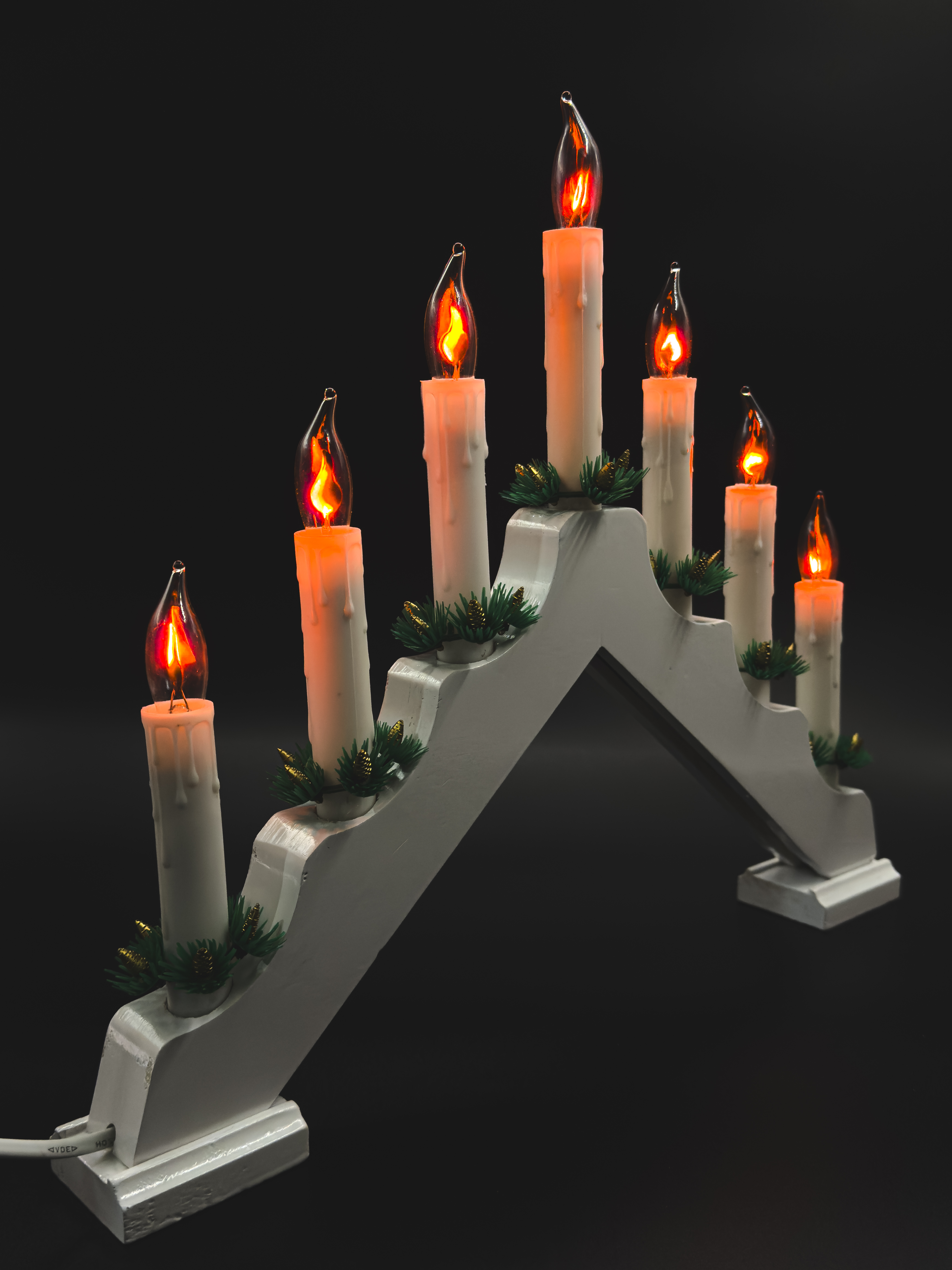 

Новогодний светильник Merry Christmas мерцающие свечи на деревянной подставке горке белая