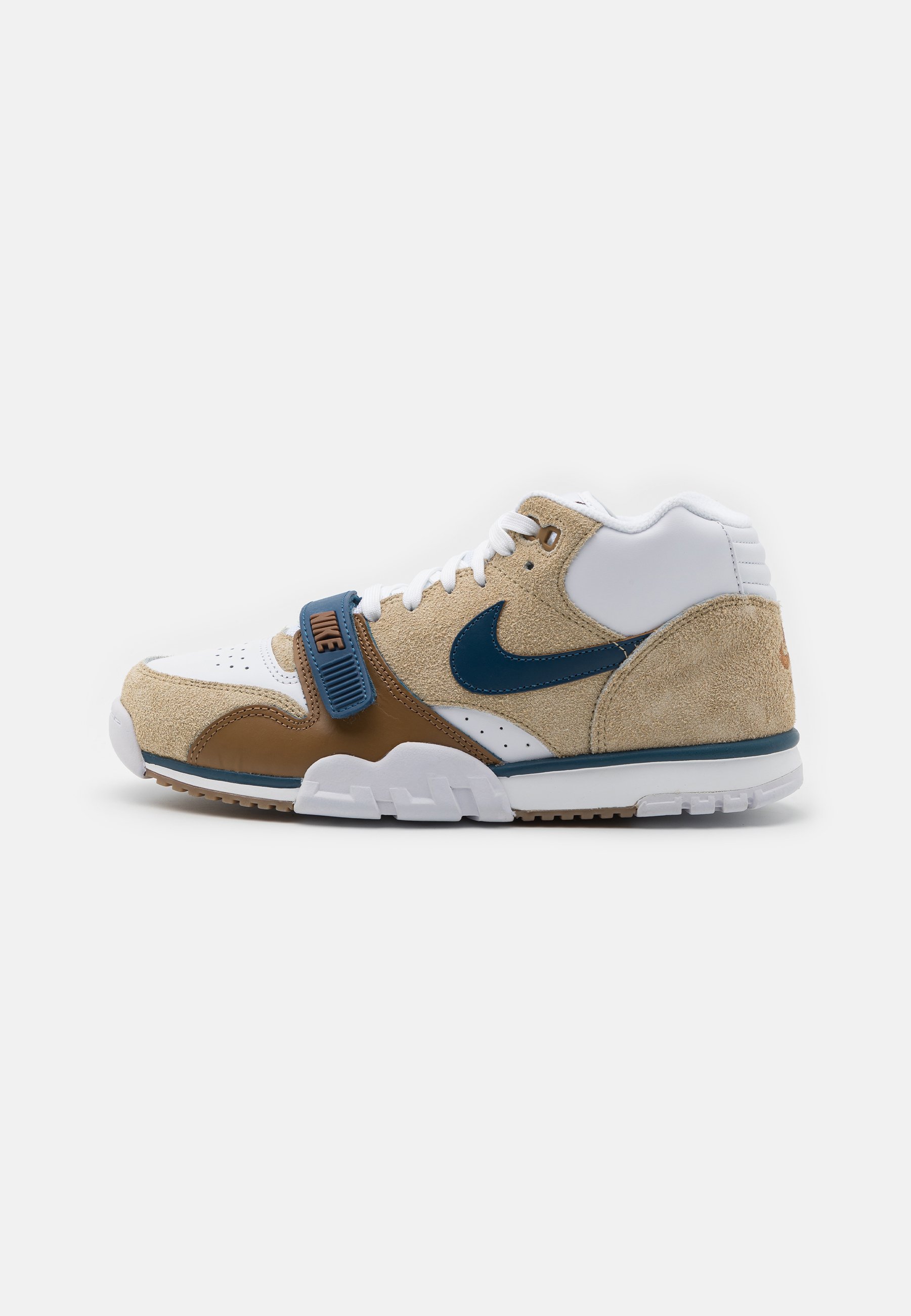 

Кеды женские Nike Sportswear Air Trainer 1 Unisex бежевые 39 EU (доставка из-за рубежа), Бежевый, Air Trainer 1 Unisex