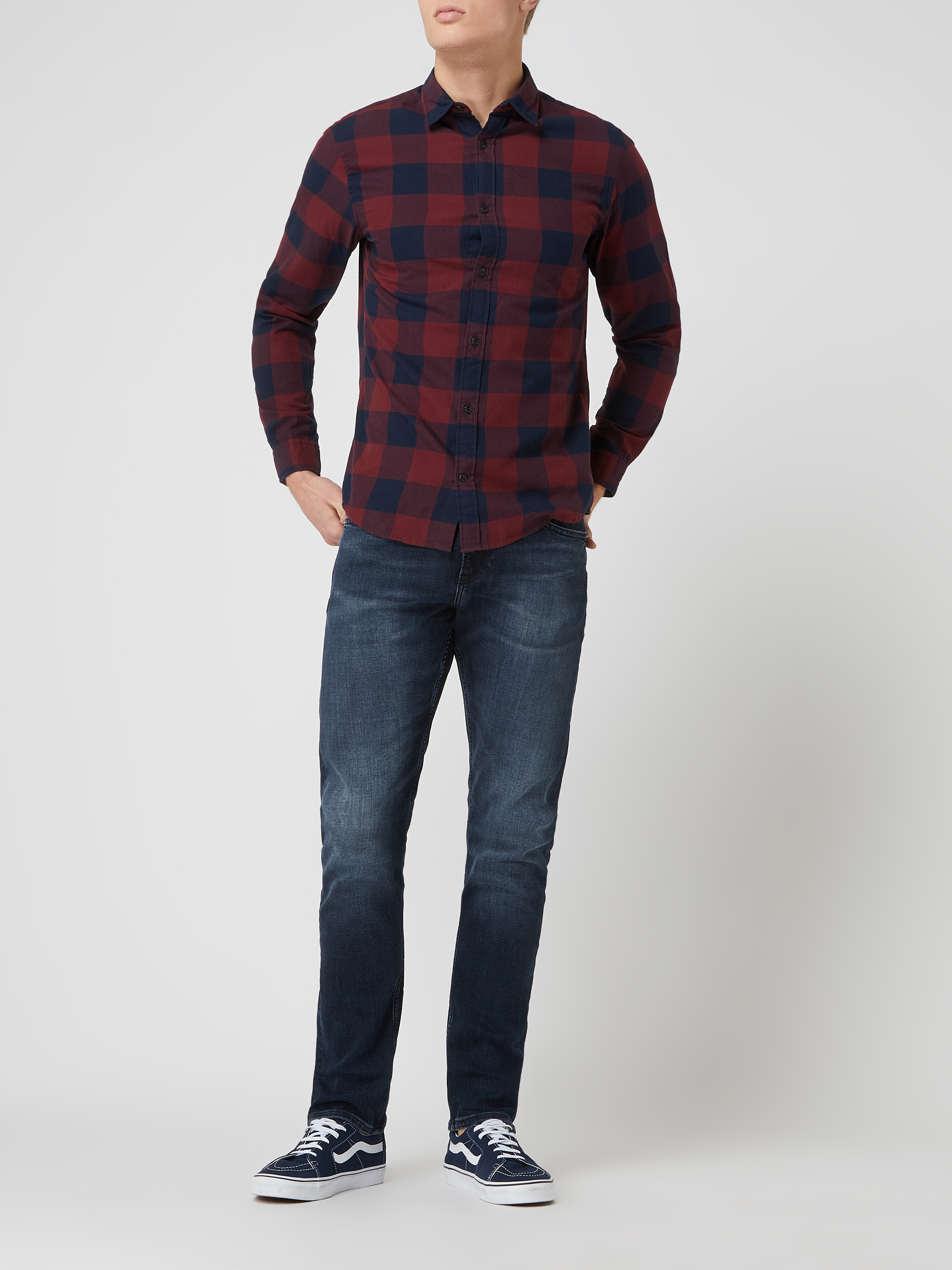 

Рубашка мужская Jack & Jones 1450848 разноцветная XL, Бордовый, 1450848