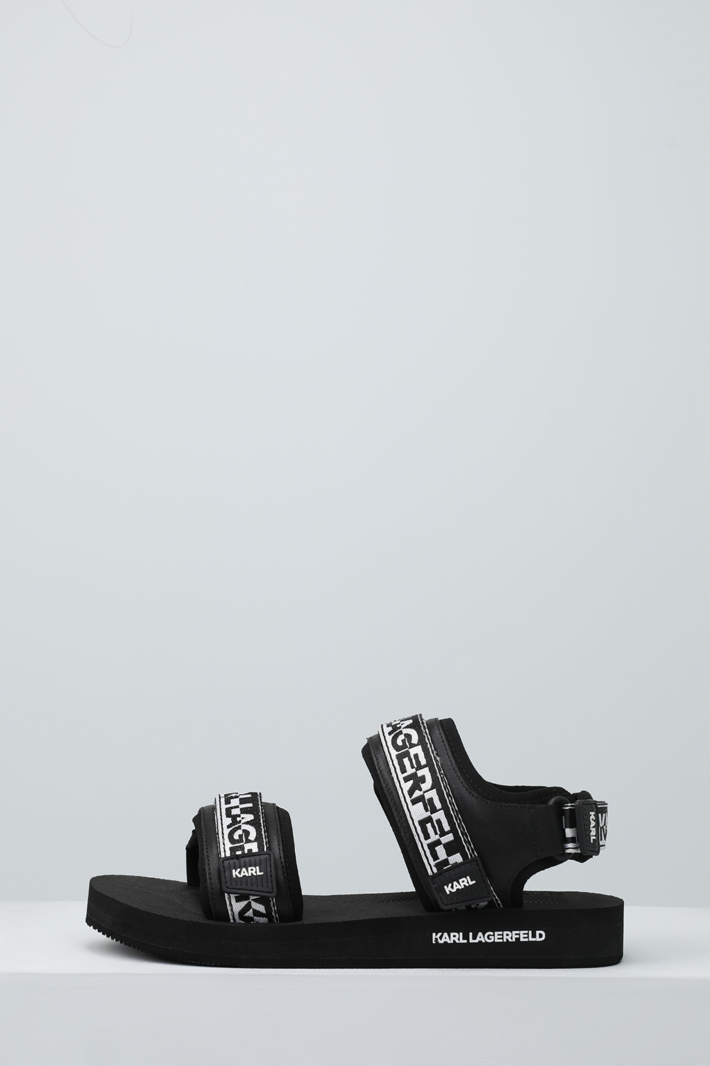 

Сандалии мужские Karl Lagerfeld 855022-542473 черные 44 EU, Черный, 855022-542473