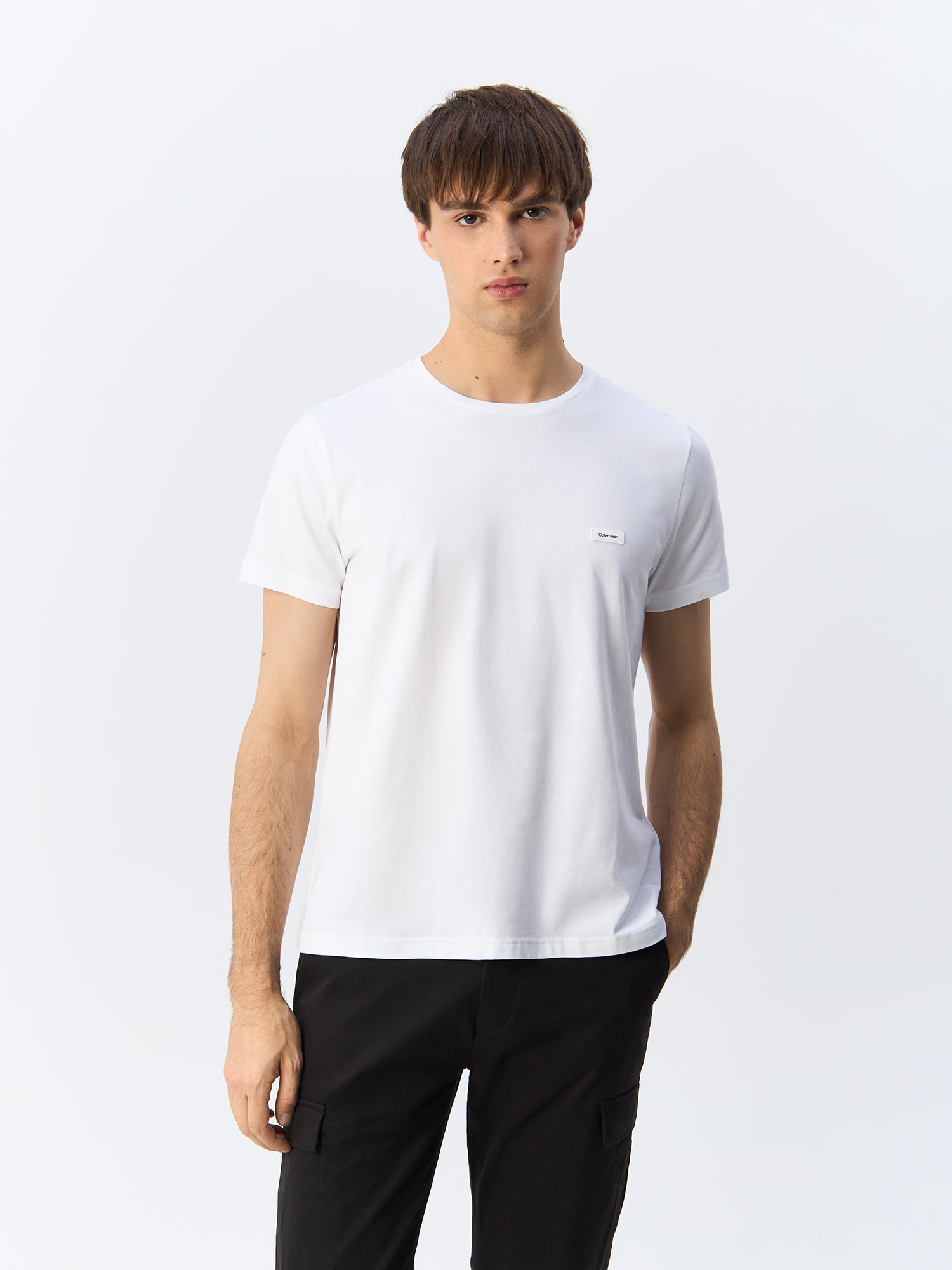 

Футболка мужская Calvin Klein K10K112724 белая 2XL, Белый, K10K112724
