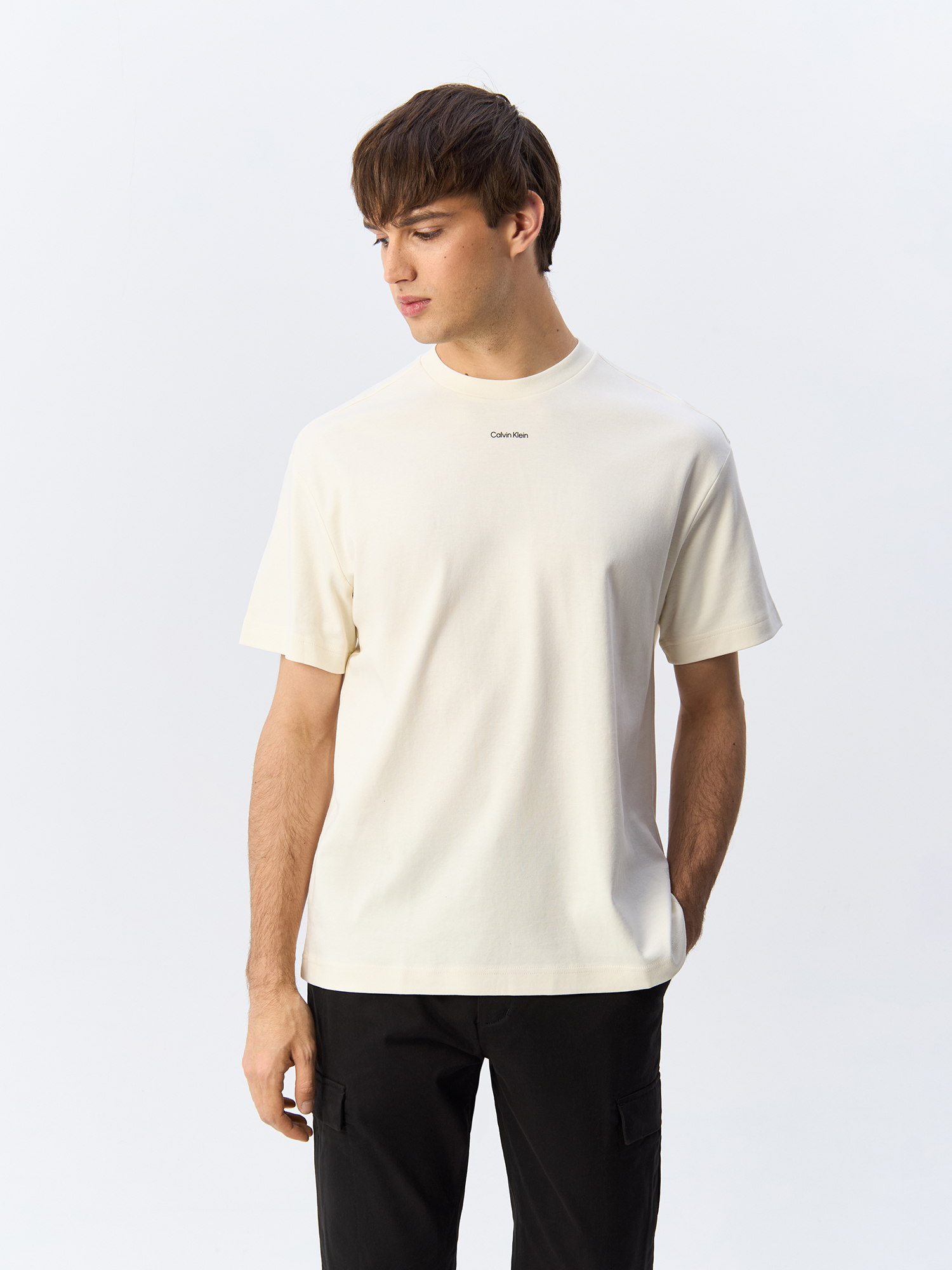

Футболка мужская Calvin Klein K10K112487 белая M, Белый, K10K112487