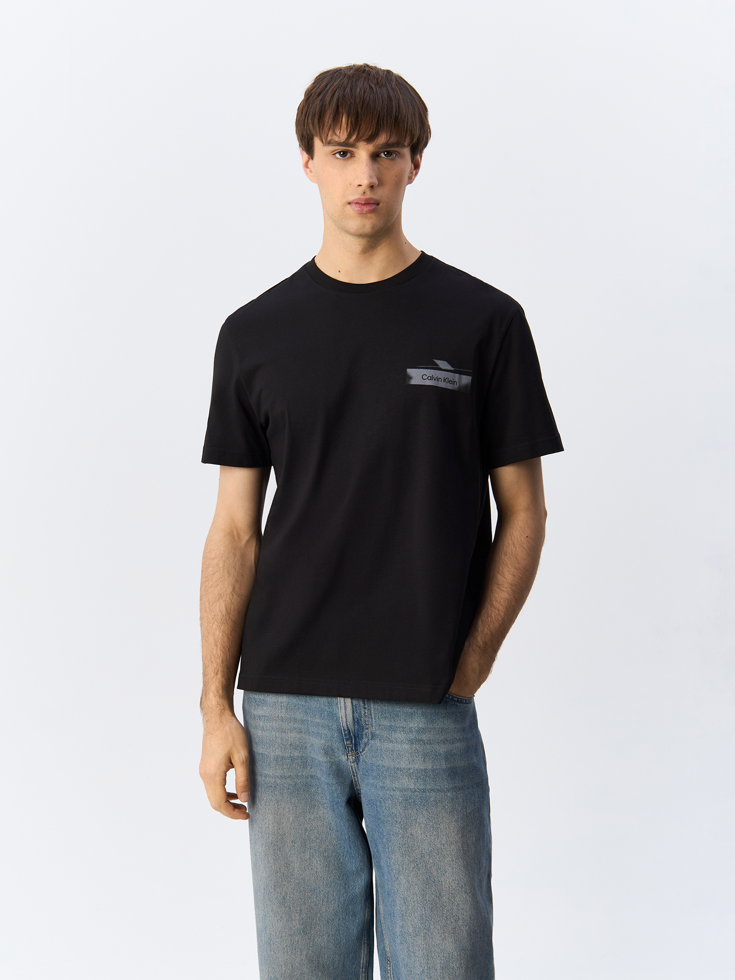 

Футболка мужская Calvin Klein K10K113114 черная S, Черный, K10K113114