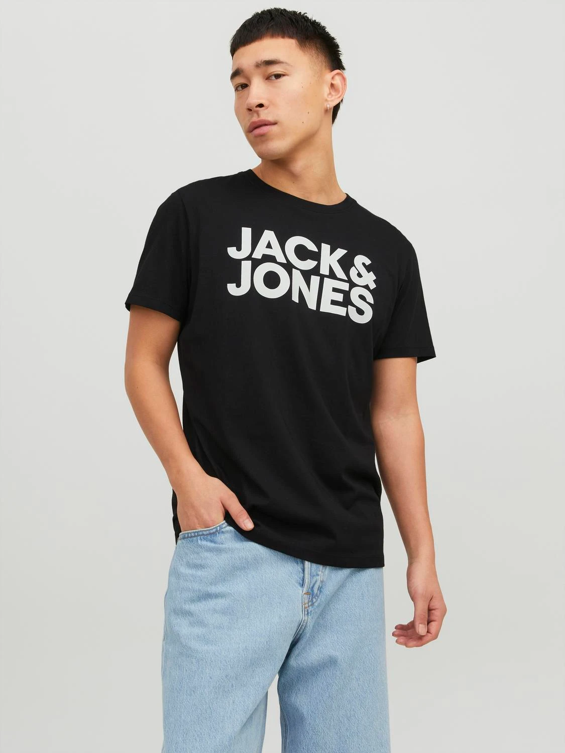 

Футболка мужская Jack & Jones 12151955 черная XS, Черный, 12151955