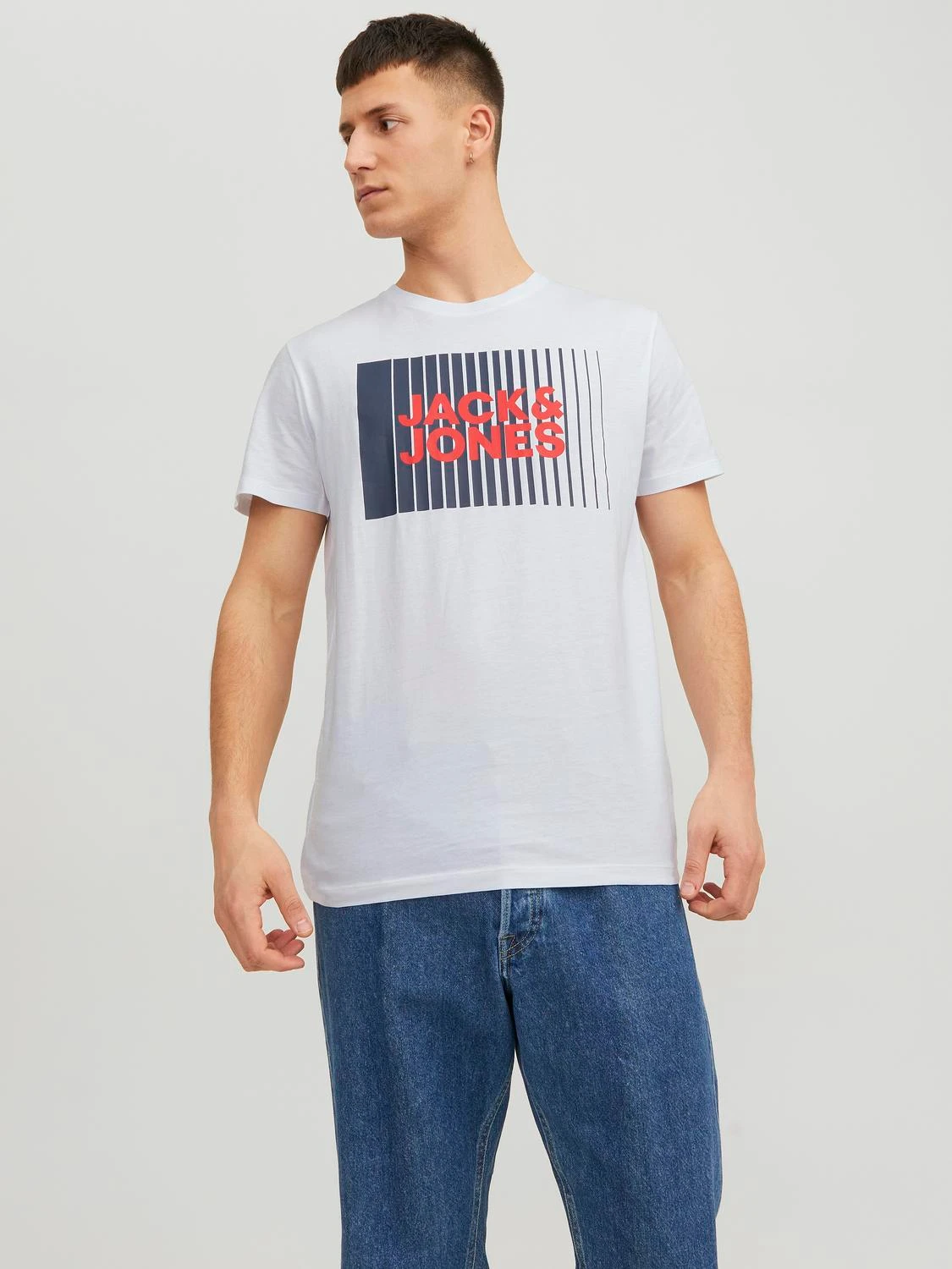 

Футболка мужская Jack & Jones 12233999 белая S, Белый, 12233999