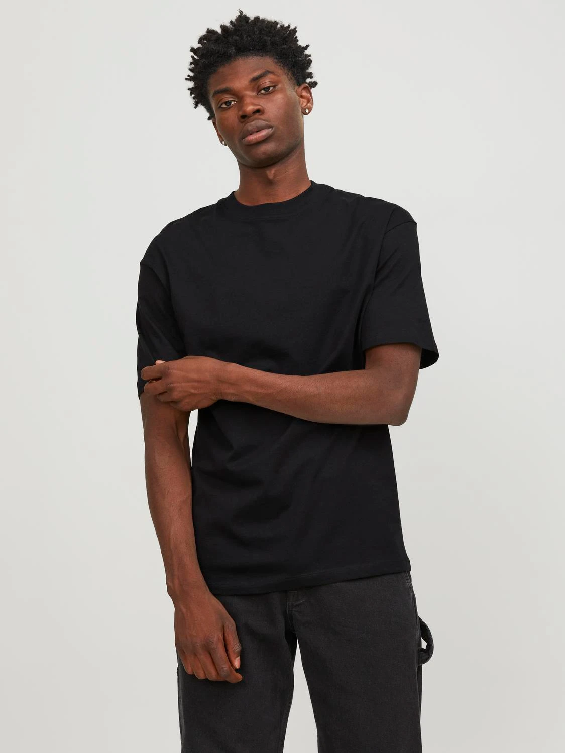 

Футболка мужская Jack & Jones 12249319 черная L, Черный, 12249319