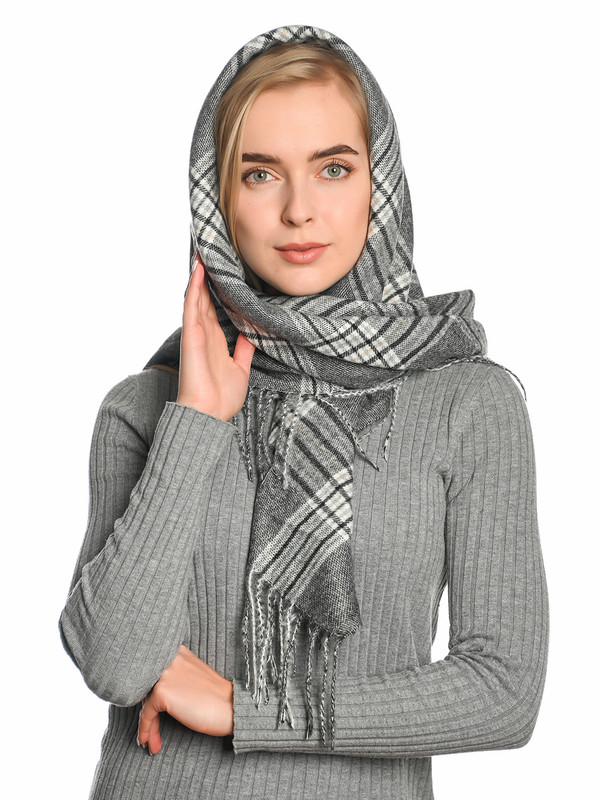 

Платок женский Pretty Mania ZW356 темно-серый, 100х100 см, ZW356
