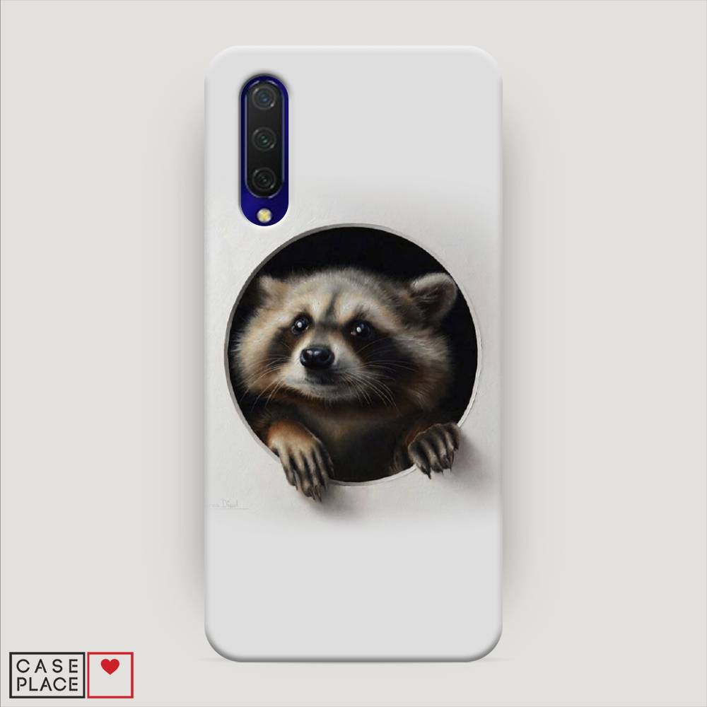 

Пластиковый чехол "Любопытный енот" на Xiaomi Mi 9 Lite, 36720-1