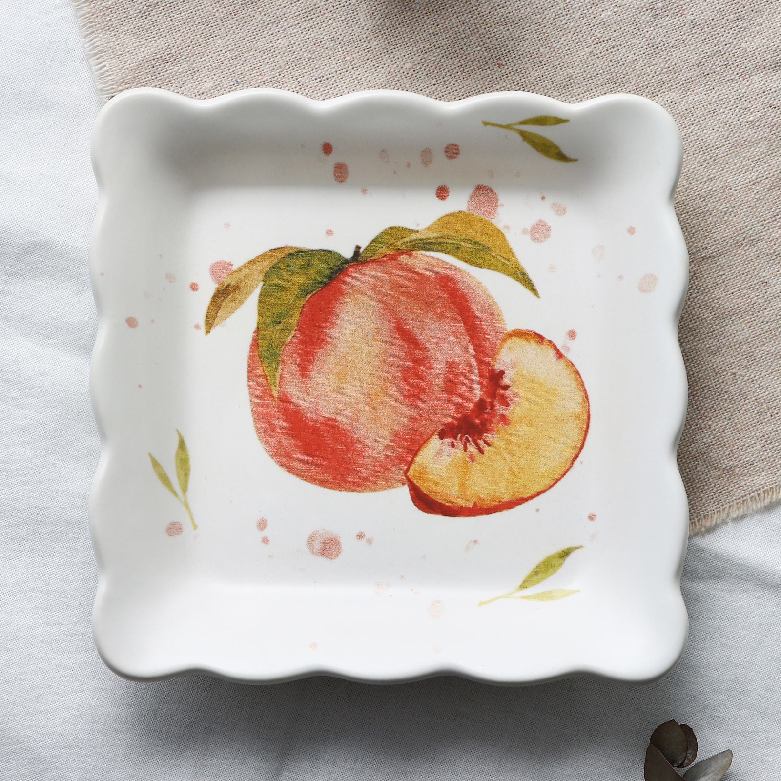 

Тарелка керамическая Dolce Ceramo Персик 14 х 14 см