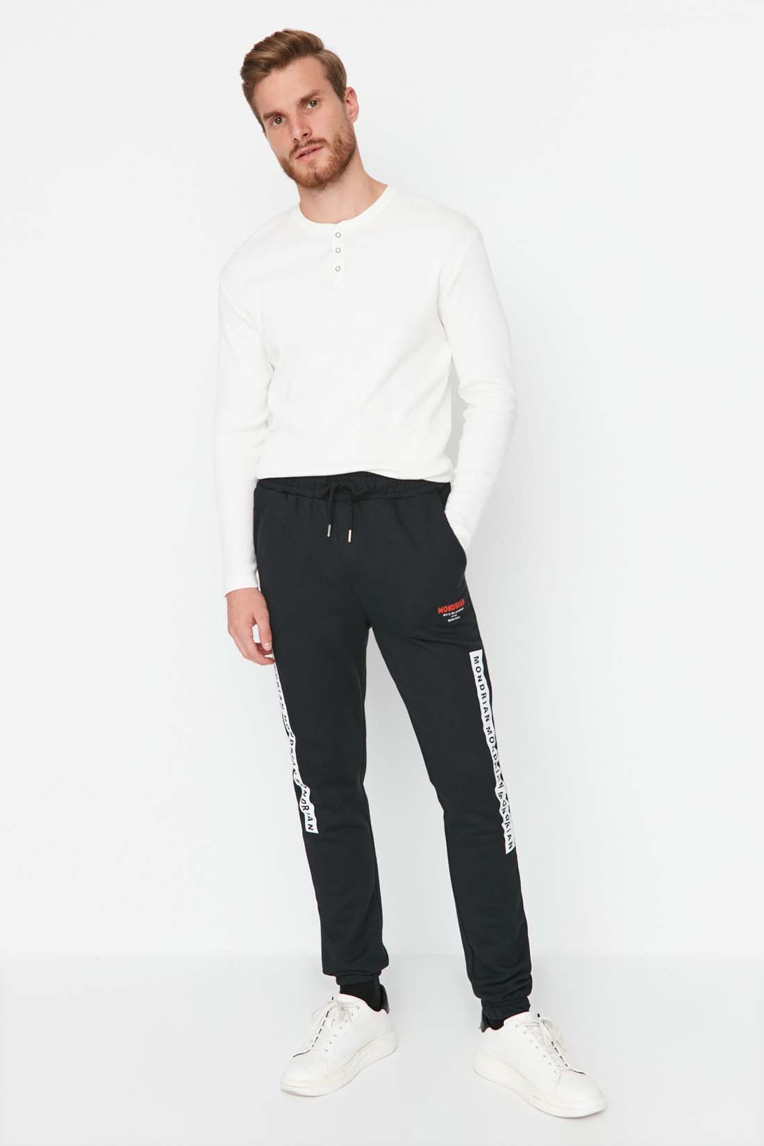 

Спортивные брюки мужские Trendyol TMNAW23EA00006 черные XL, trendyol TMNAW23EA00006