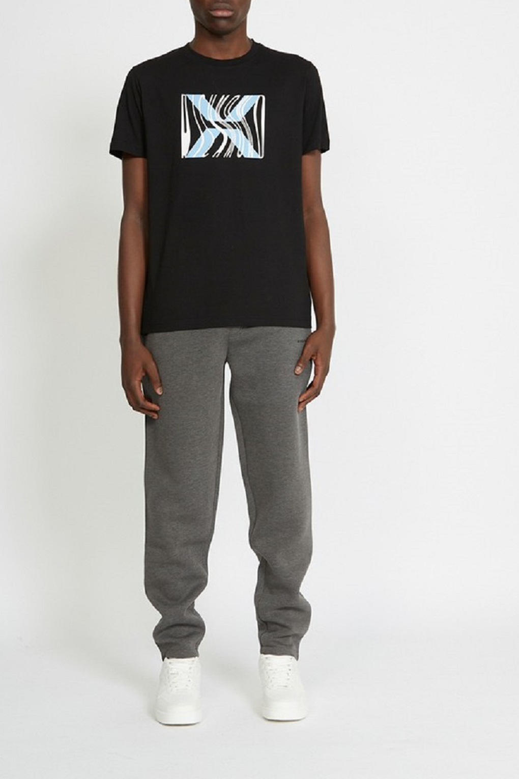 

Футболка мужская John Richmond UMA23001TS черная XL, Черный, UMA23001TS