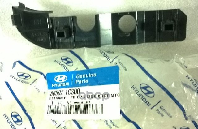 Кронштейн Переднего Бампера R Hyundai/Kia 86592-1C300 Hyundai-KIA арт. 86592-1C300