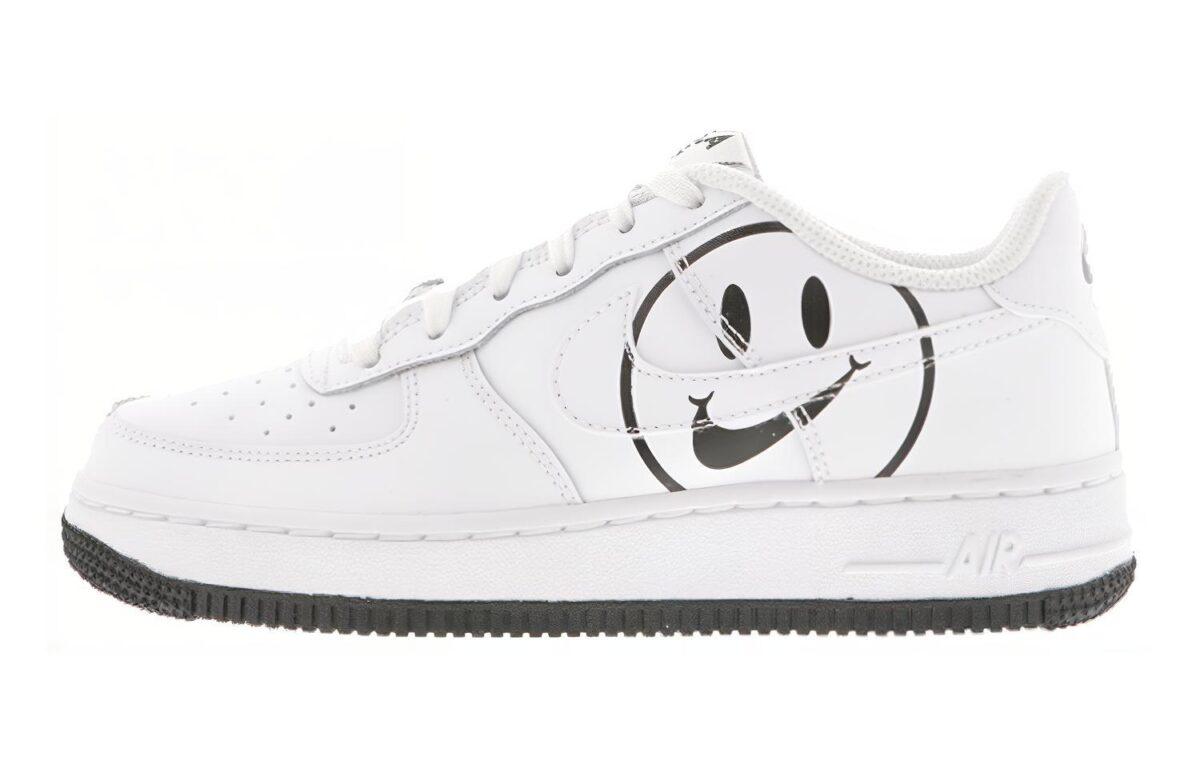 

Кеды унисекс Nike Air Force 1 Have A Nike Day Smiley Face GS белые 36 EU, Белый, Air Force 1 Have A Nike Day Smiley Face GS