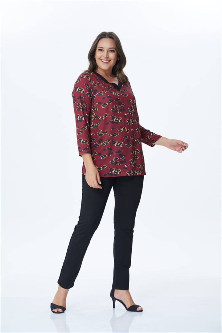 

Блуза женская Myline 425 красная 52 EU (доставка из-за рубежа), 425