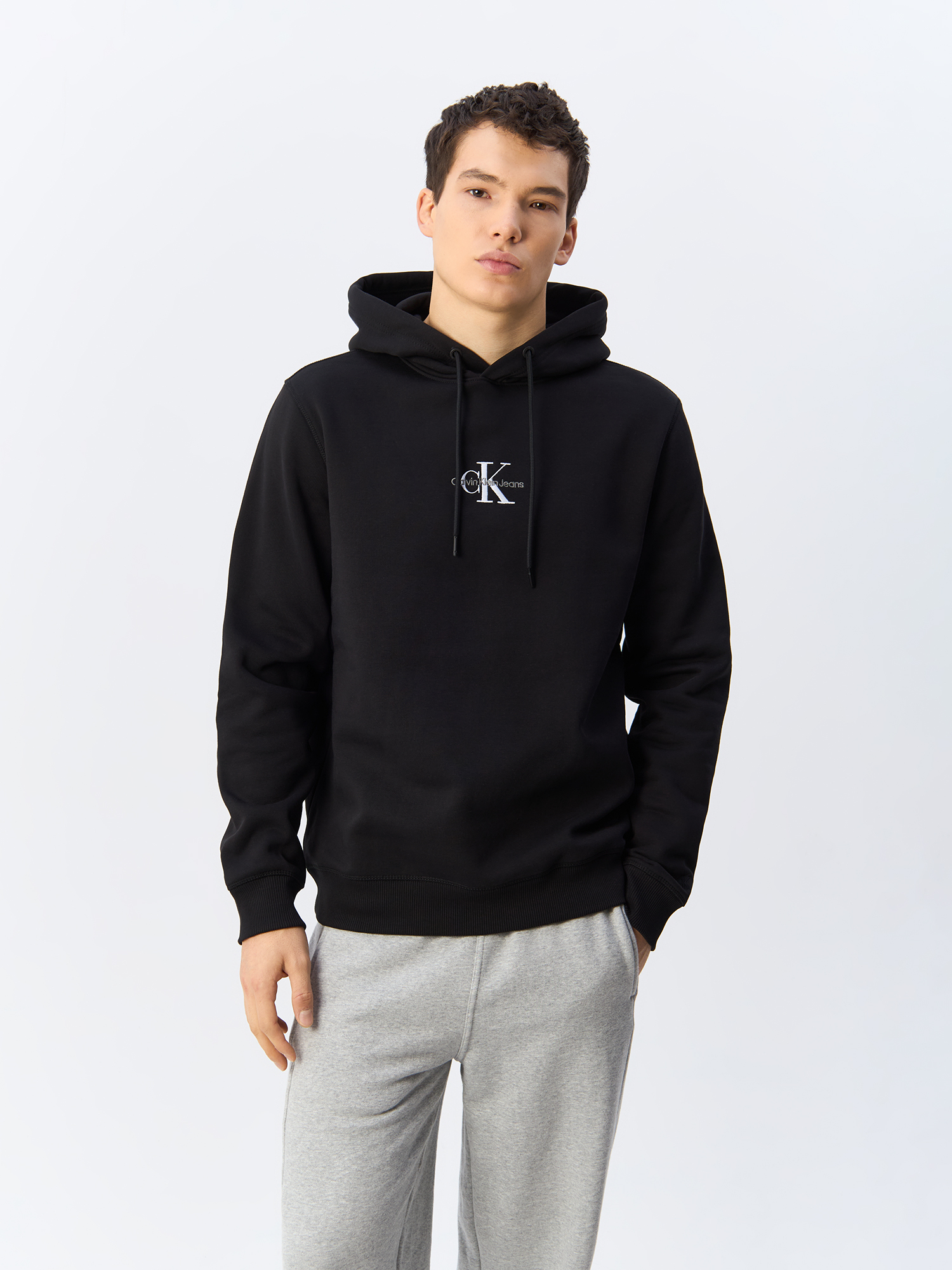 

Худи мужское Calvin Klein Jeans J30J325629 черное L, Черный, J30J325629