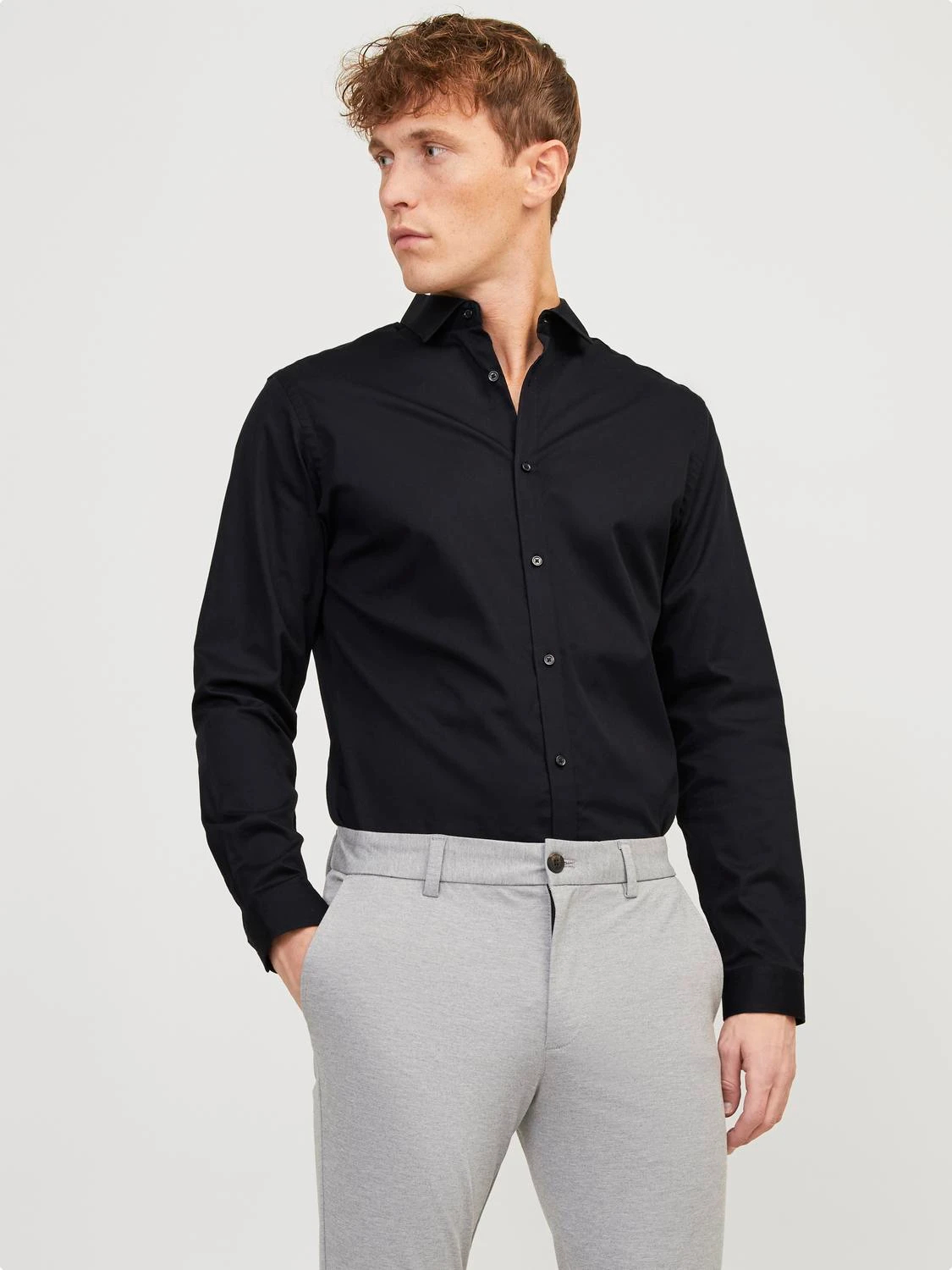 Рубашка мужская Jack Jones Slim Fit Dress 12201905 черная L 4790₽