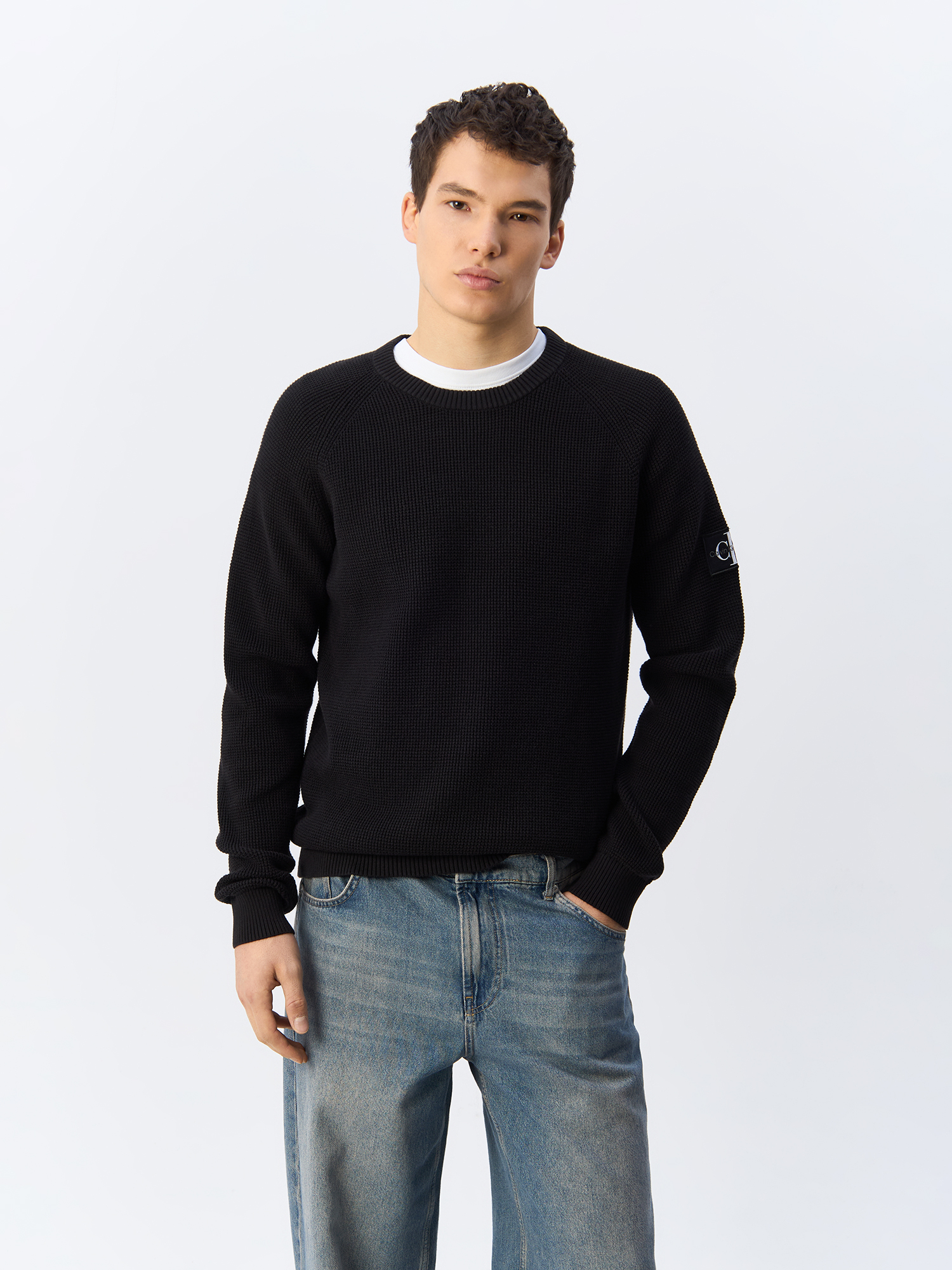 

Джемпер мужской Calvin Klein Jeans Waffle Cotton Badge Jumper J30J323989 черный L, Waffle Cotton Badge Jumper