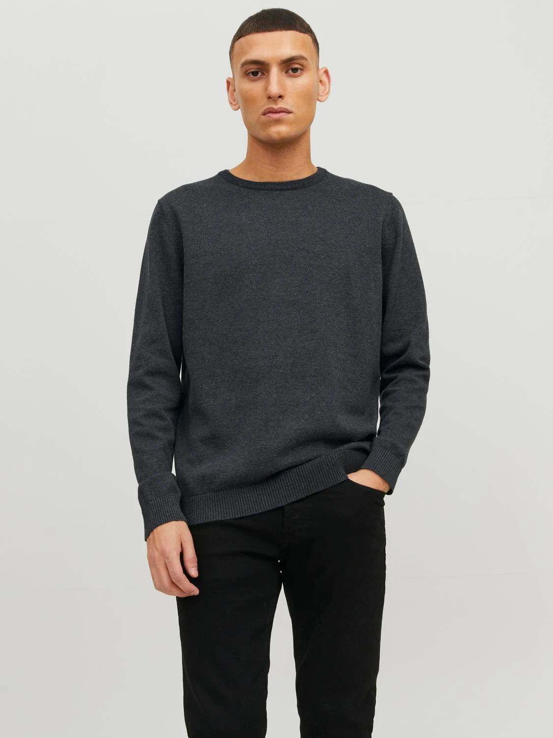 Джемпер мужской Jack Jones Plain Knitted 12137190 серый L 4290₽