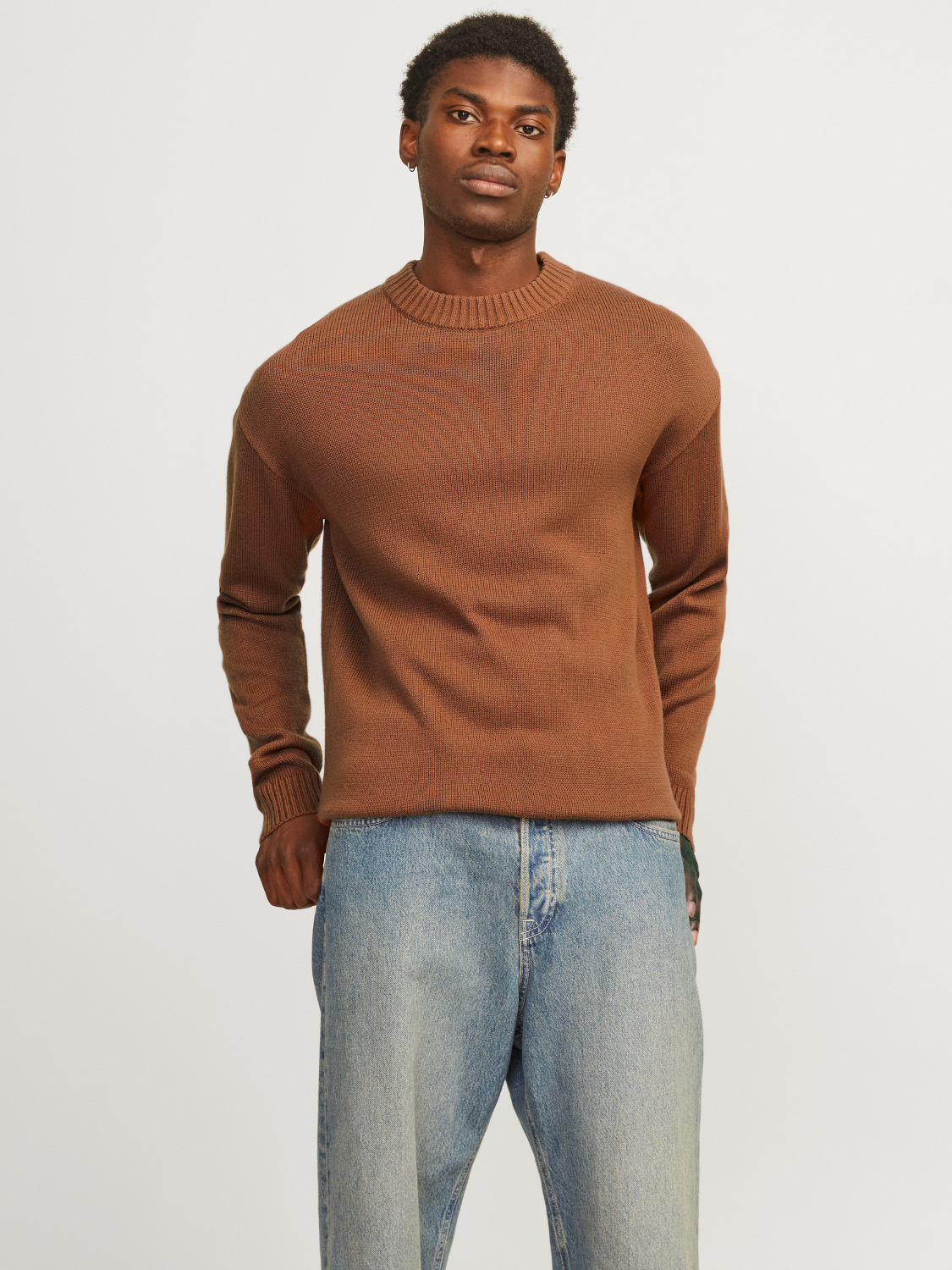 Джемпер мужской Jack & Jones Plain Crew Neck 12236774 коричневый L