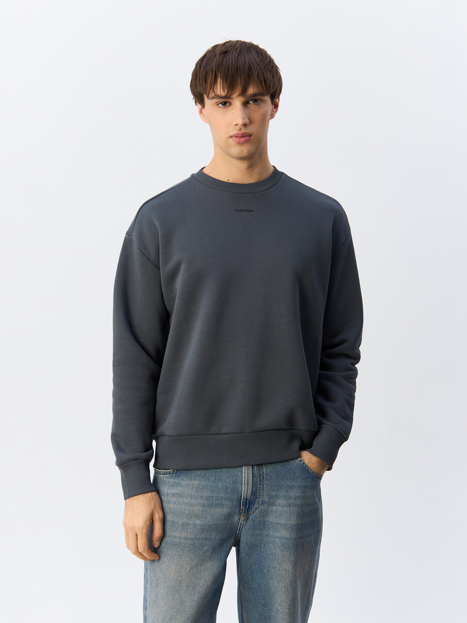 

Свитшот мужской Calvin Klein Nano Logo K10K112870 серый M, Nano Logo