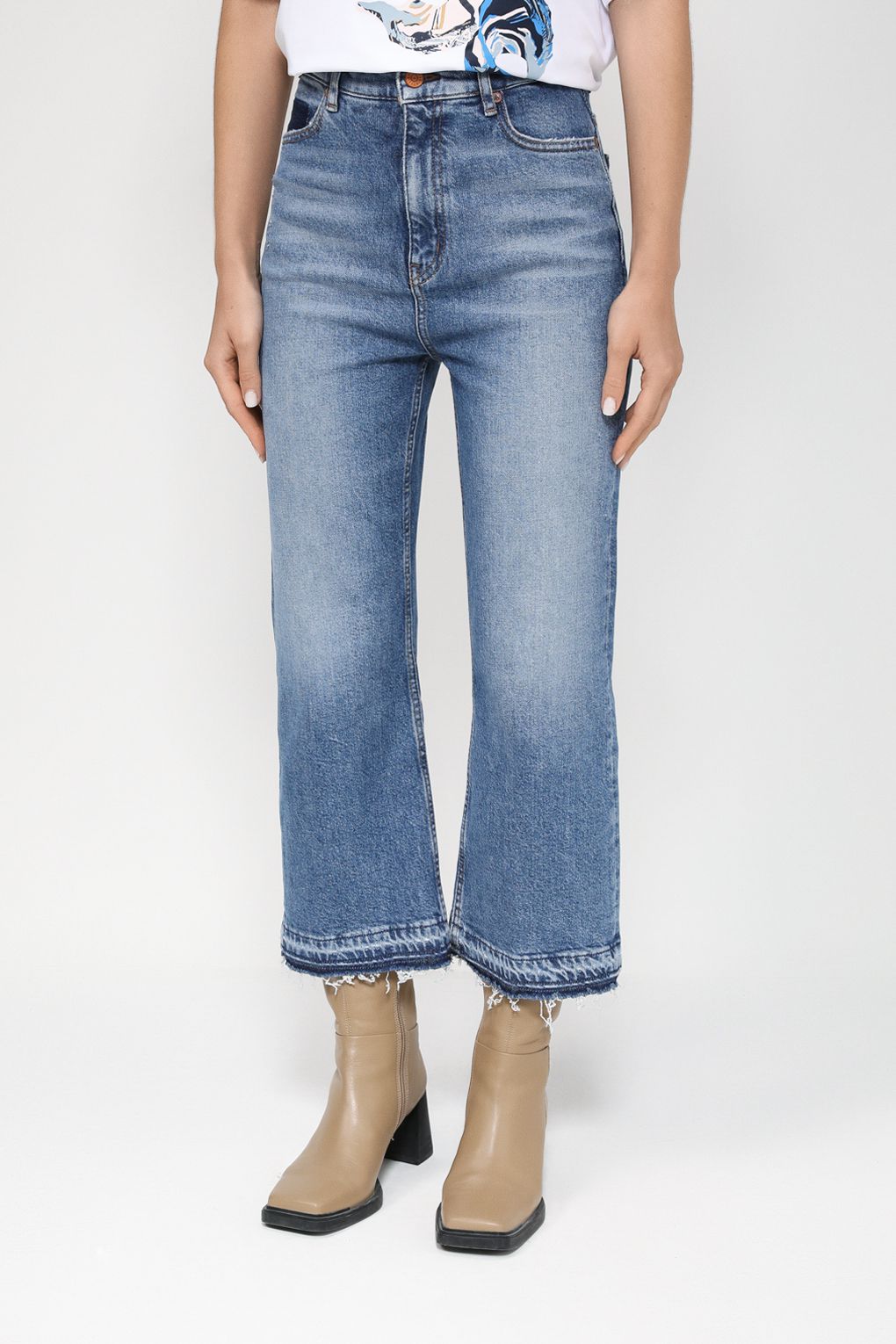 

Джинсы женские BOSS 50495789 синие 29/32, Синий, 50495789