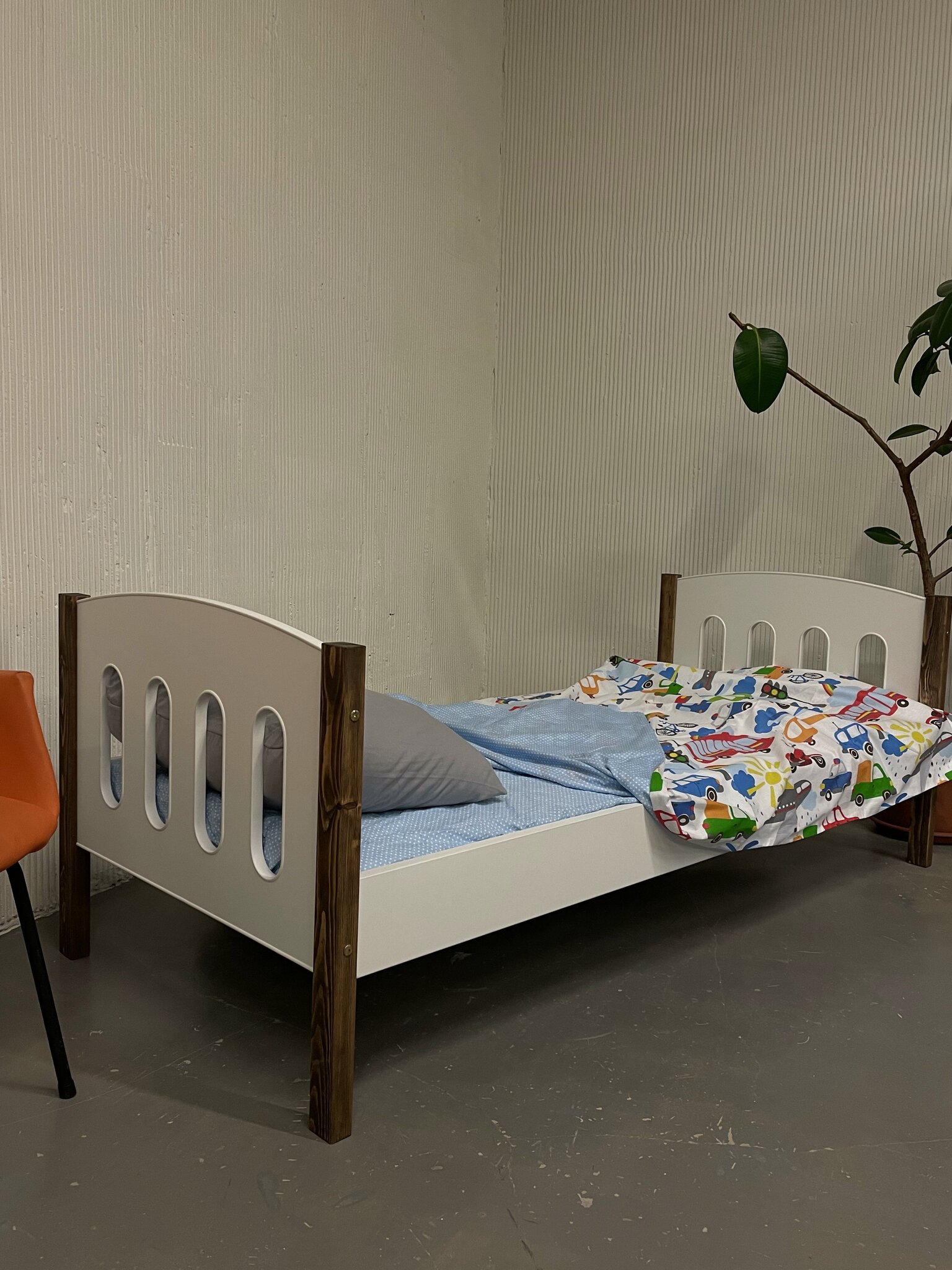 Детская кровать подростковая, деревянная, односпальная, под матрас  80х200 см, софа, тахта