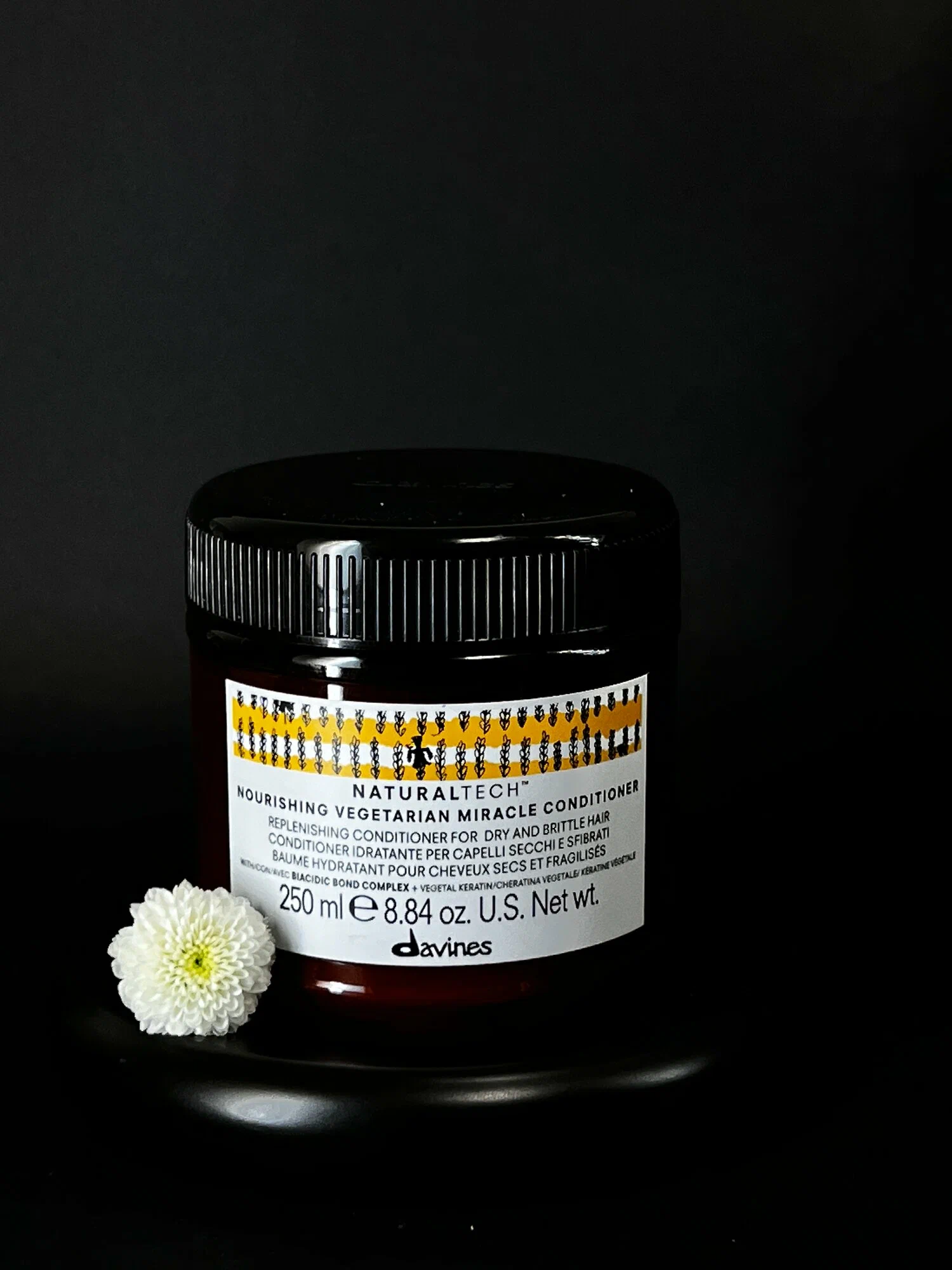 

Кондиционер для волос Davines Natural Tech Nourishing Vegetarian Miracle 250мл, Natural Tech Nourishing Vegetarian Miracle Conditioner