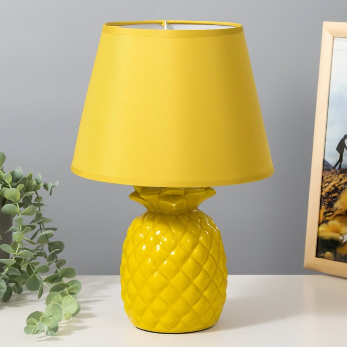 фото Настольная лампа "ананас" е14 40вт желтый 22х22х33 см risalux