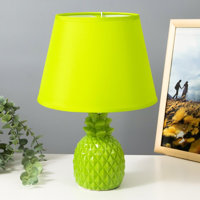 фото Настольная лампа "ананас" е14 40вт зеленый 20х20х32 см risalux