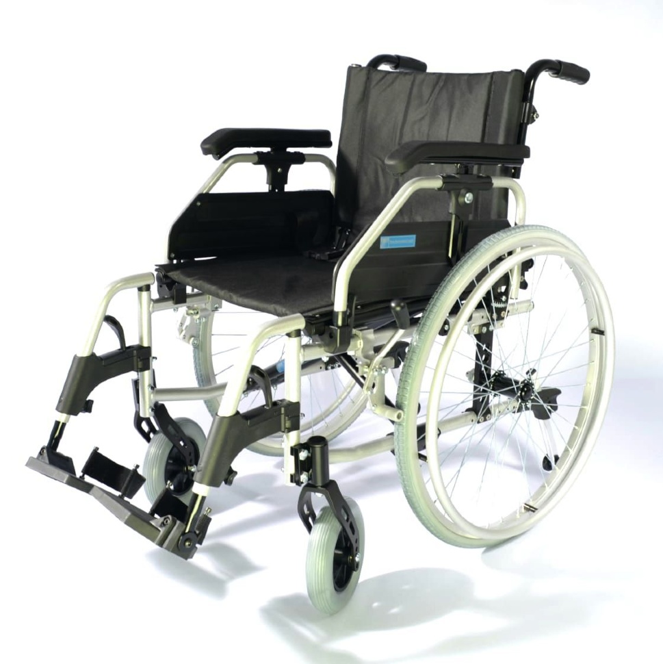 Купить Кресло-коляска инвалидная с принадлежностями, вариант исполнения LY-710, 42 см Tommy, Titan Deutschland Gmbh