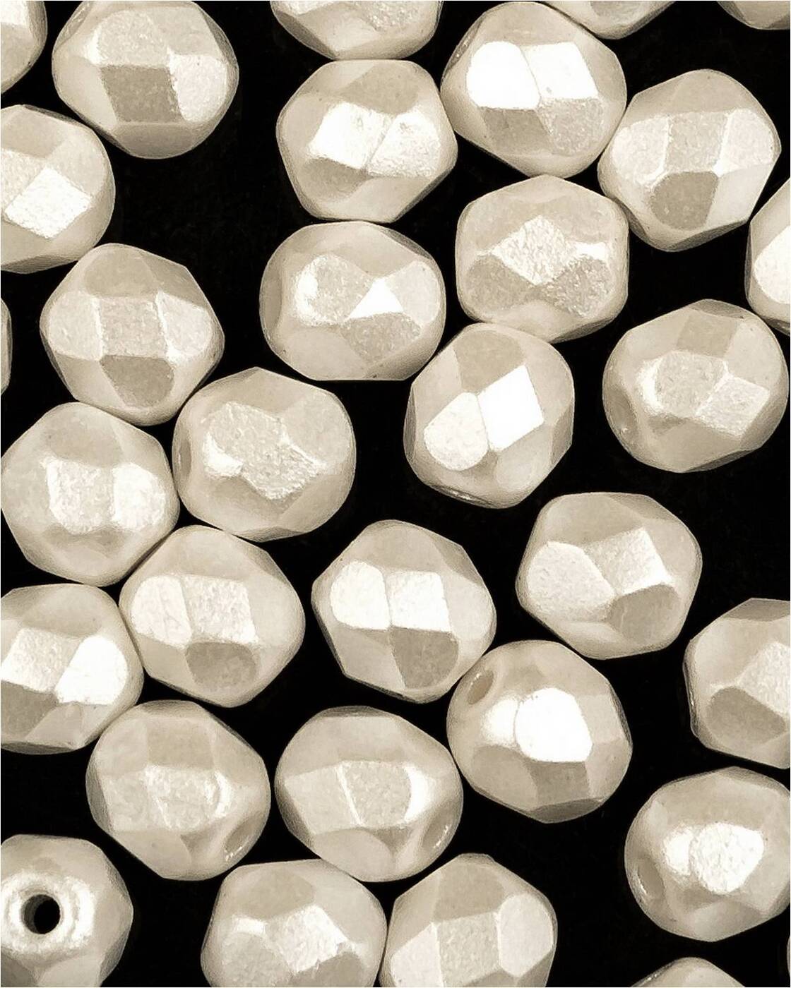 

Стеклянные чешские бусины ганеные круг 4 мм Alabaster Pastel White 50шт, Белый, FP-4