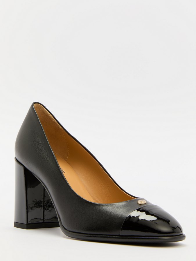 

Туфли женские Giovanni Fabiani W24421 черные 39 EU, Черный, W24421
