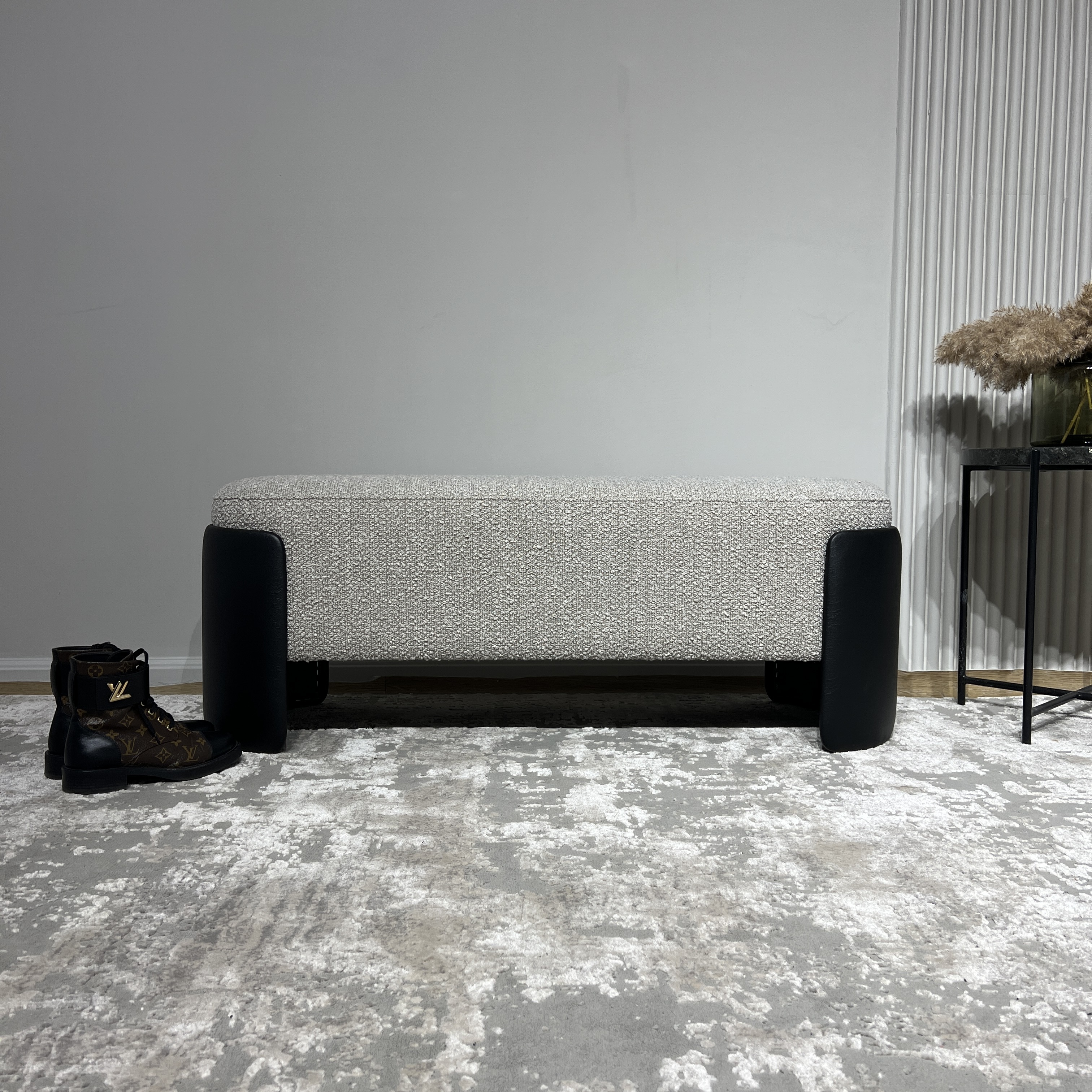 Банкетка Mebel Made Buckle со вставками из искусственной кожи 118x38x42